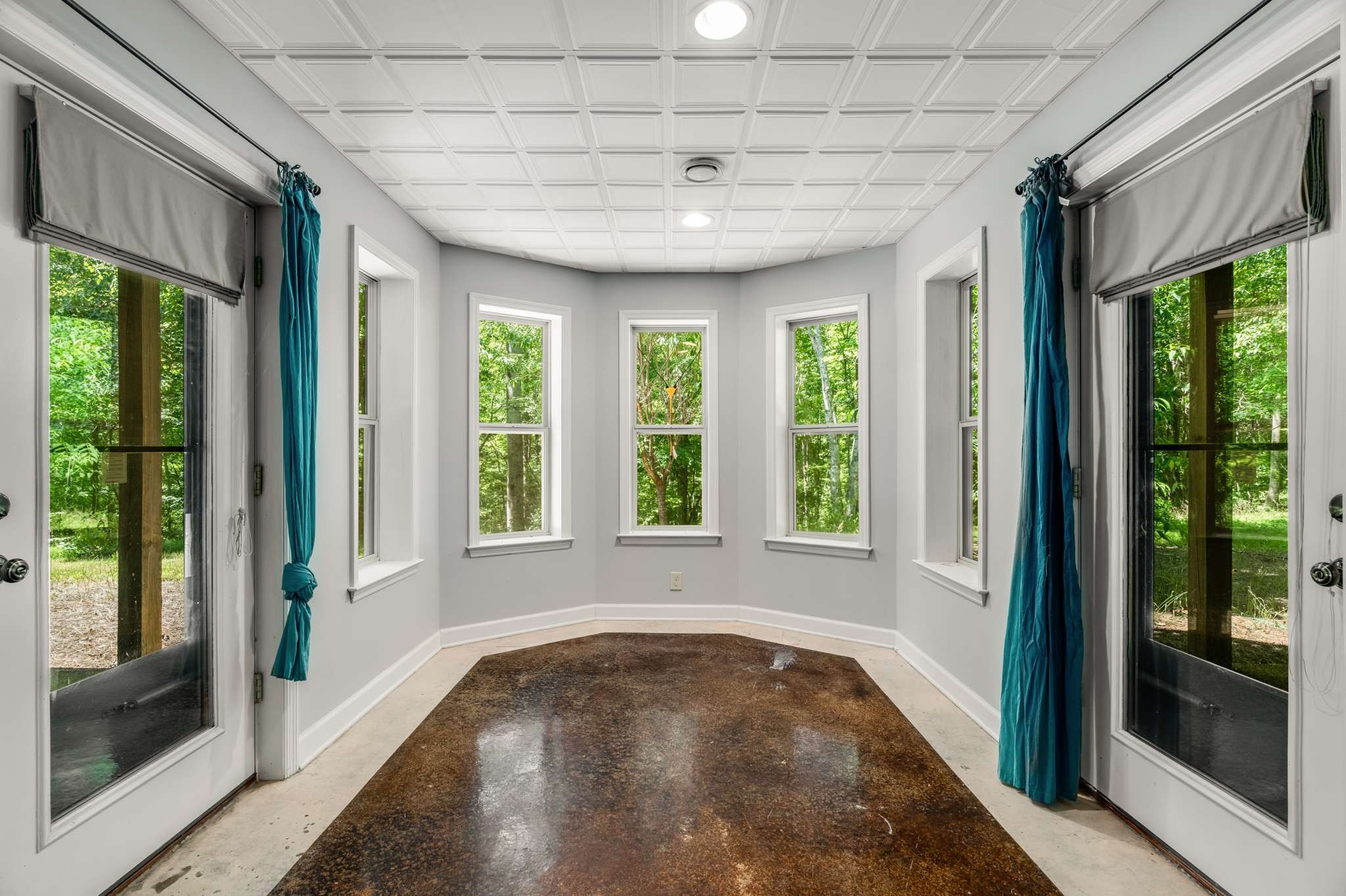 5734 N Lick Creek Rd