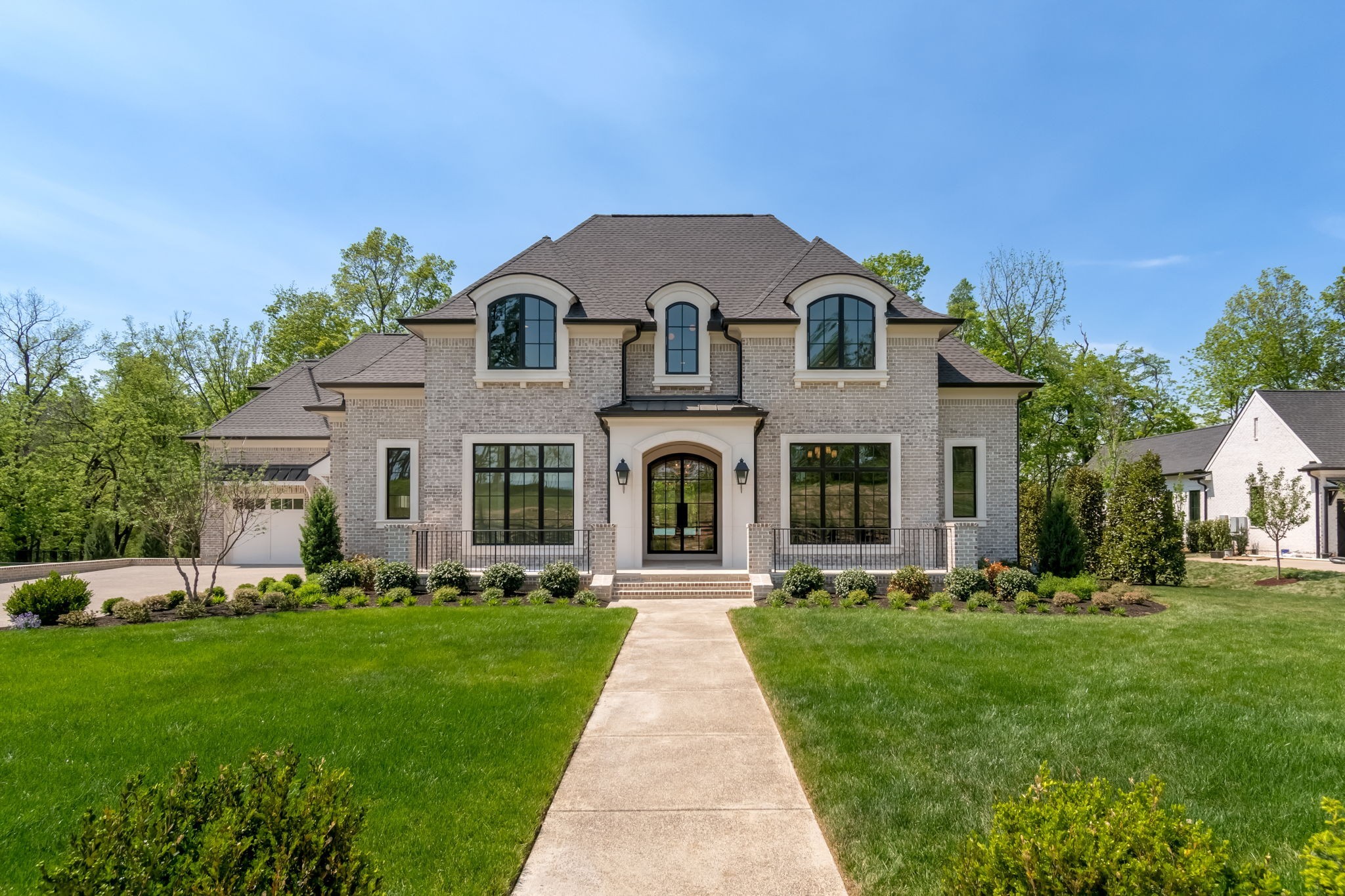 1667 Heartwood Ln
