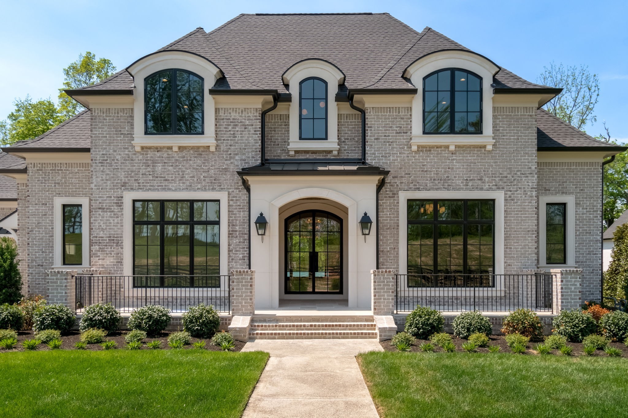 1667 Heartwood Ln