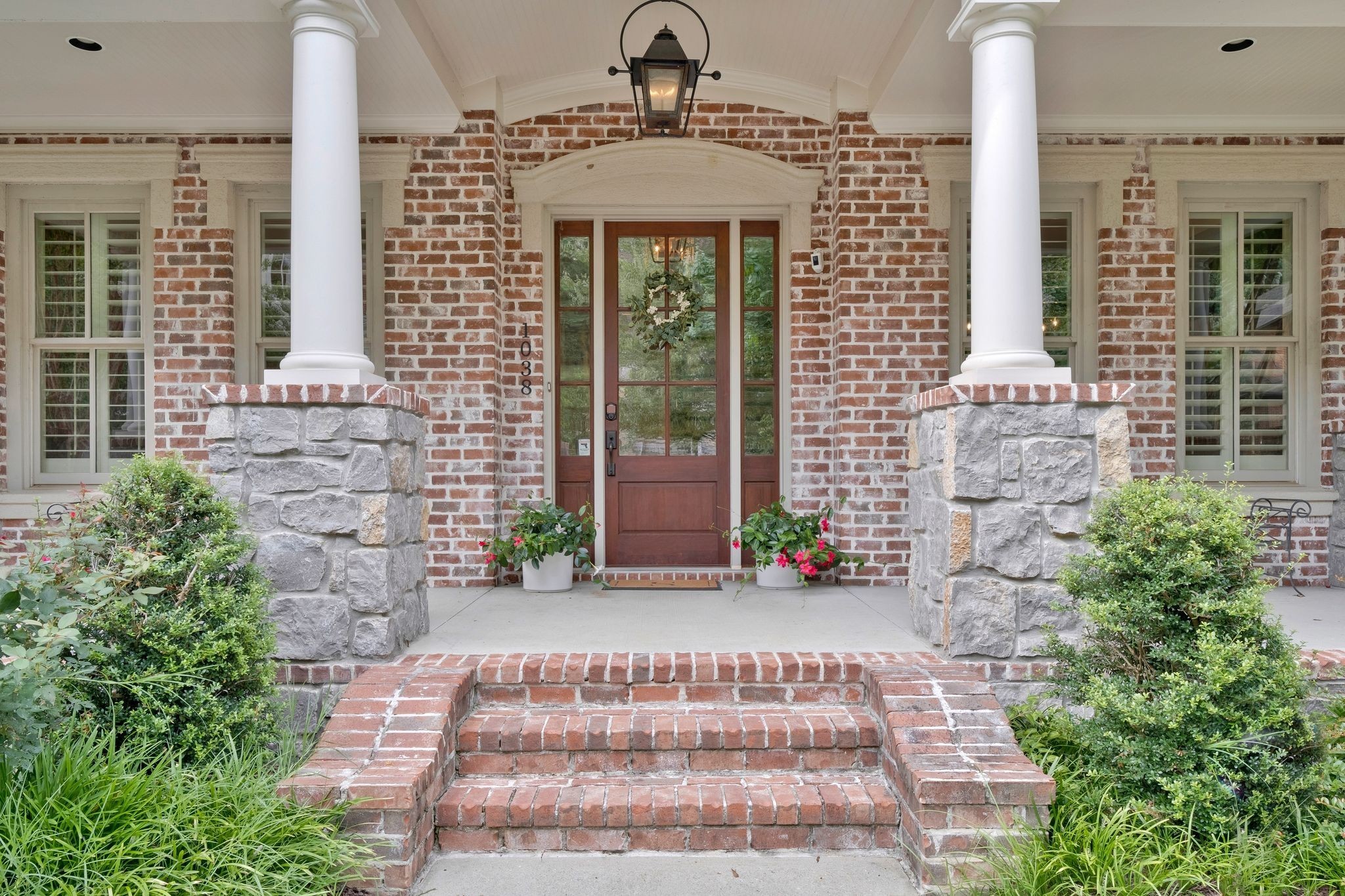 1038 Falling Leaf Cir