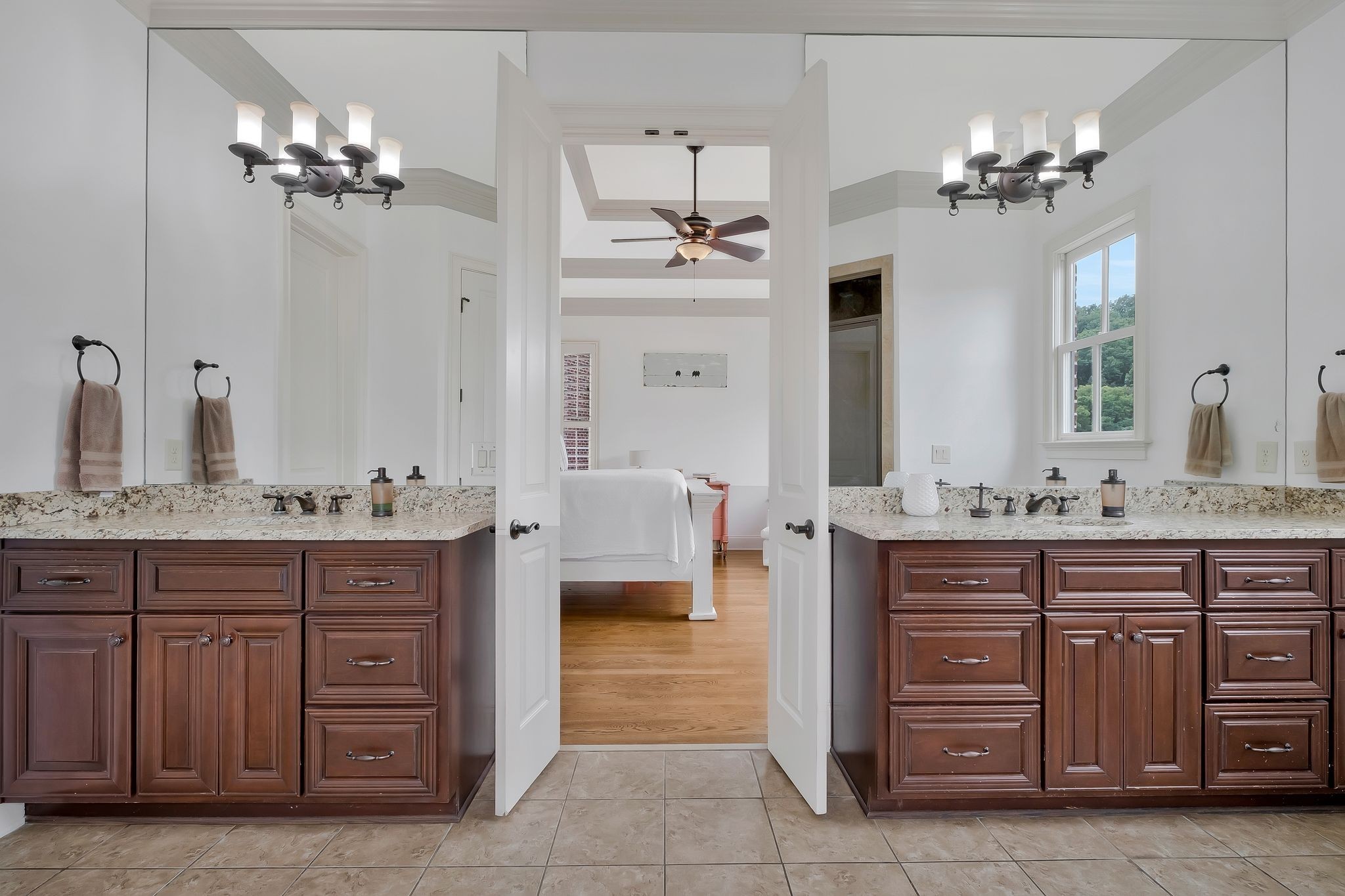 1038 Falling Leaf Cir