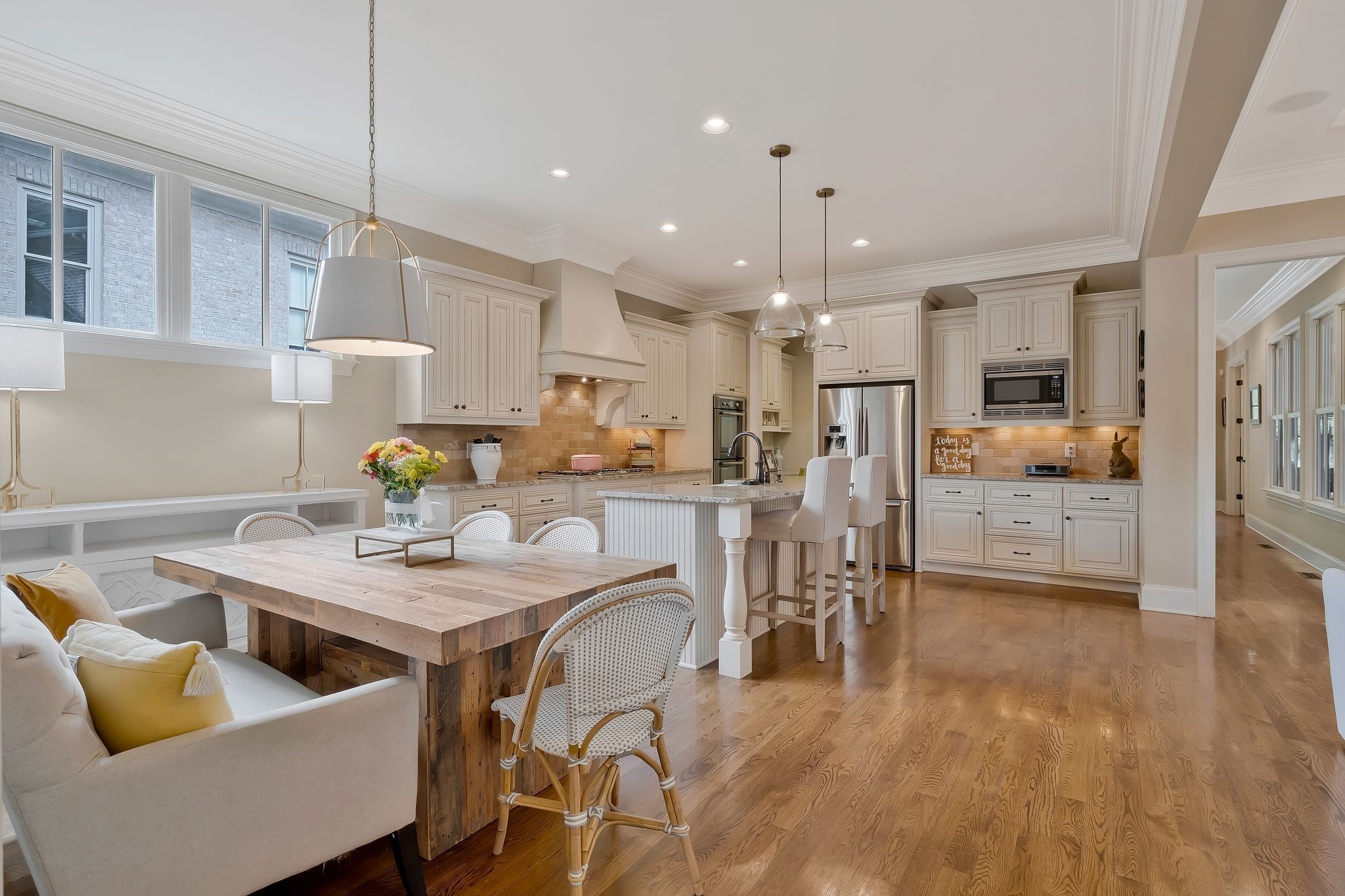 1038 Falling Leaf Cir