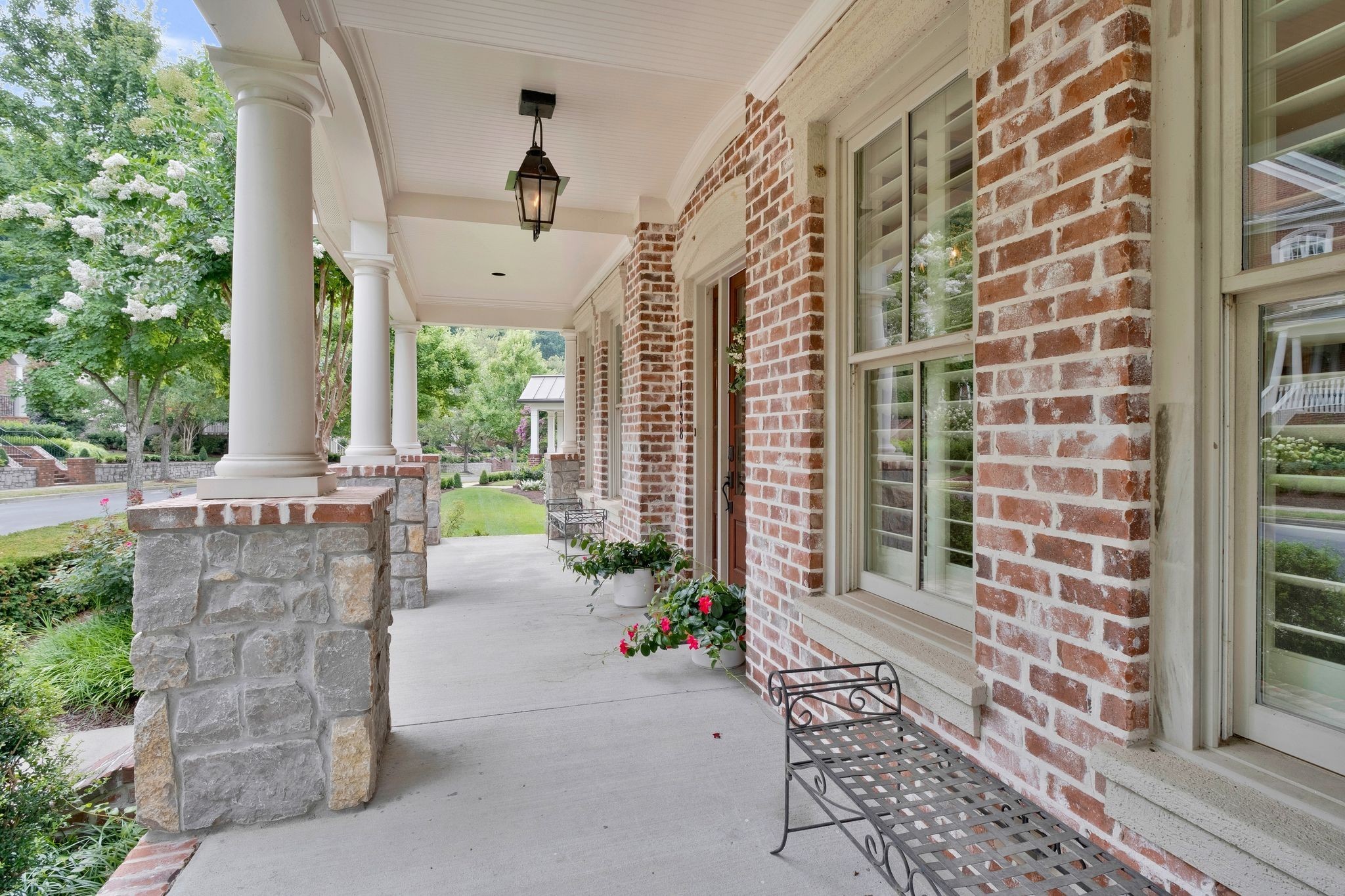 1038 Falling Leaf Cir