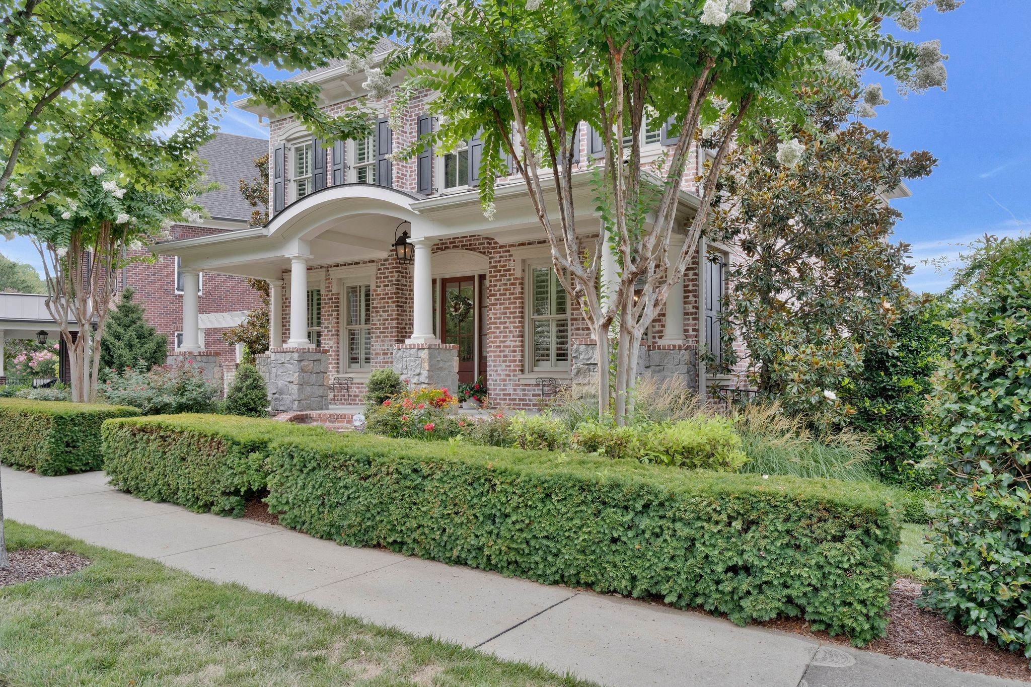 1038 Falling Leaf Cir