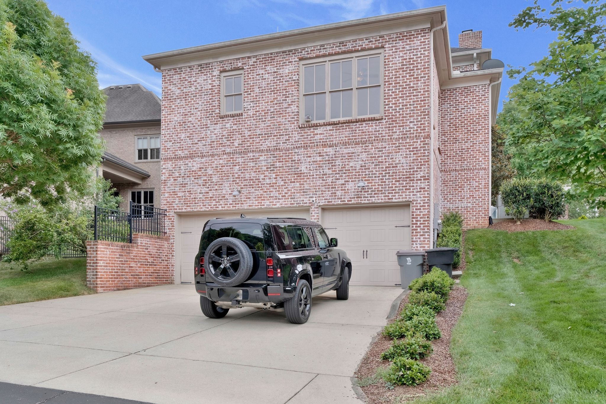 1038 Falling Leaf Cir