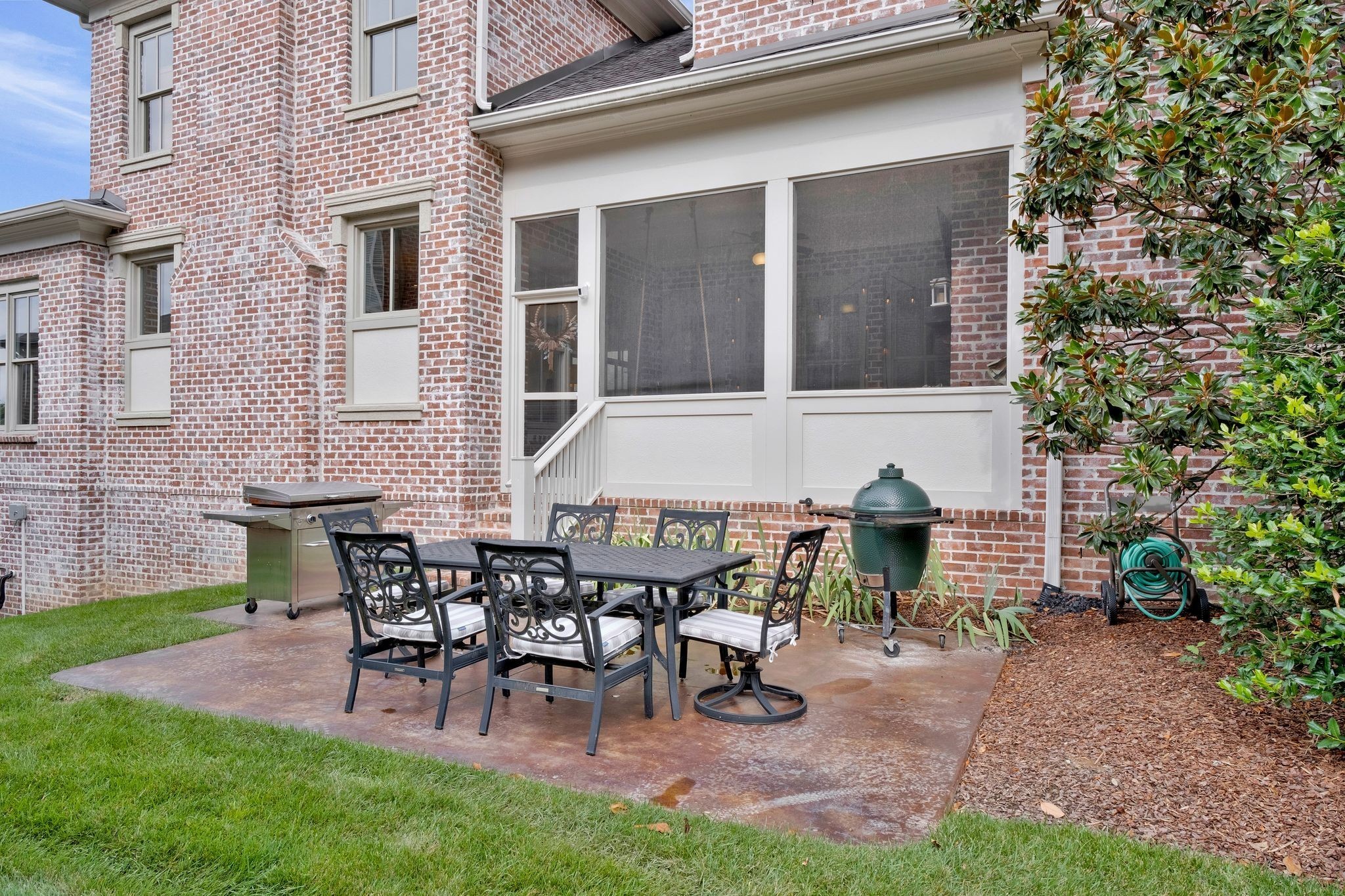 1038 Falling Leaf Cir