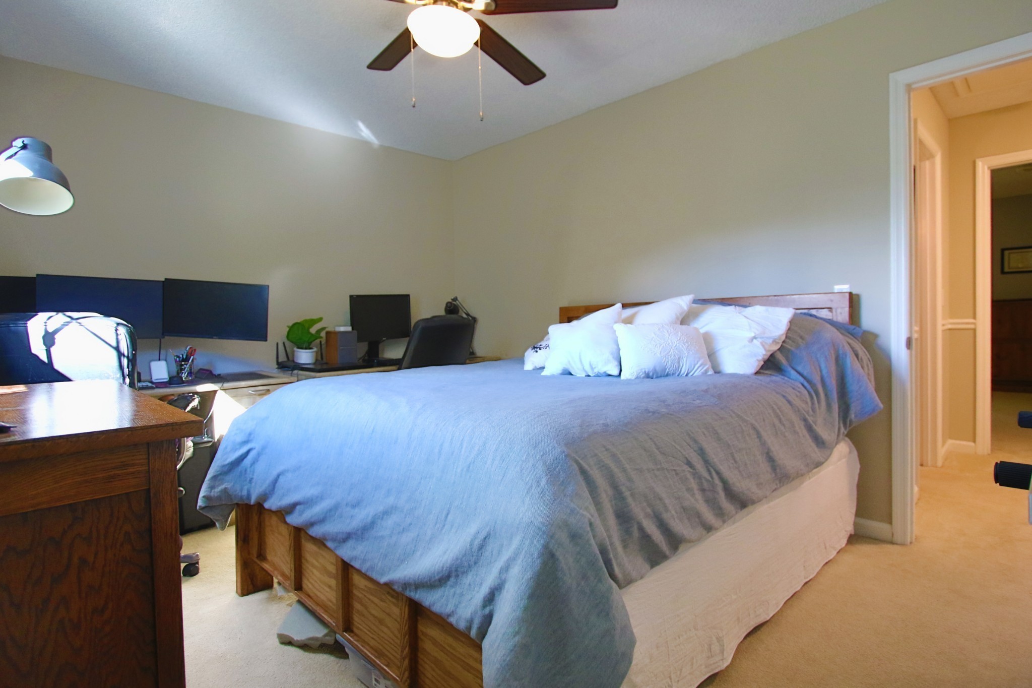 702 Fox Ridge Dr
