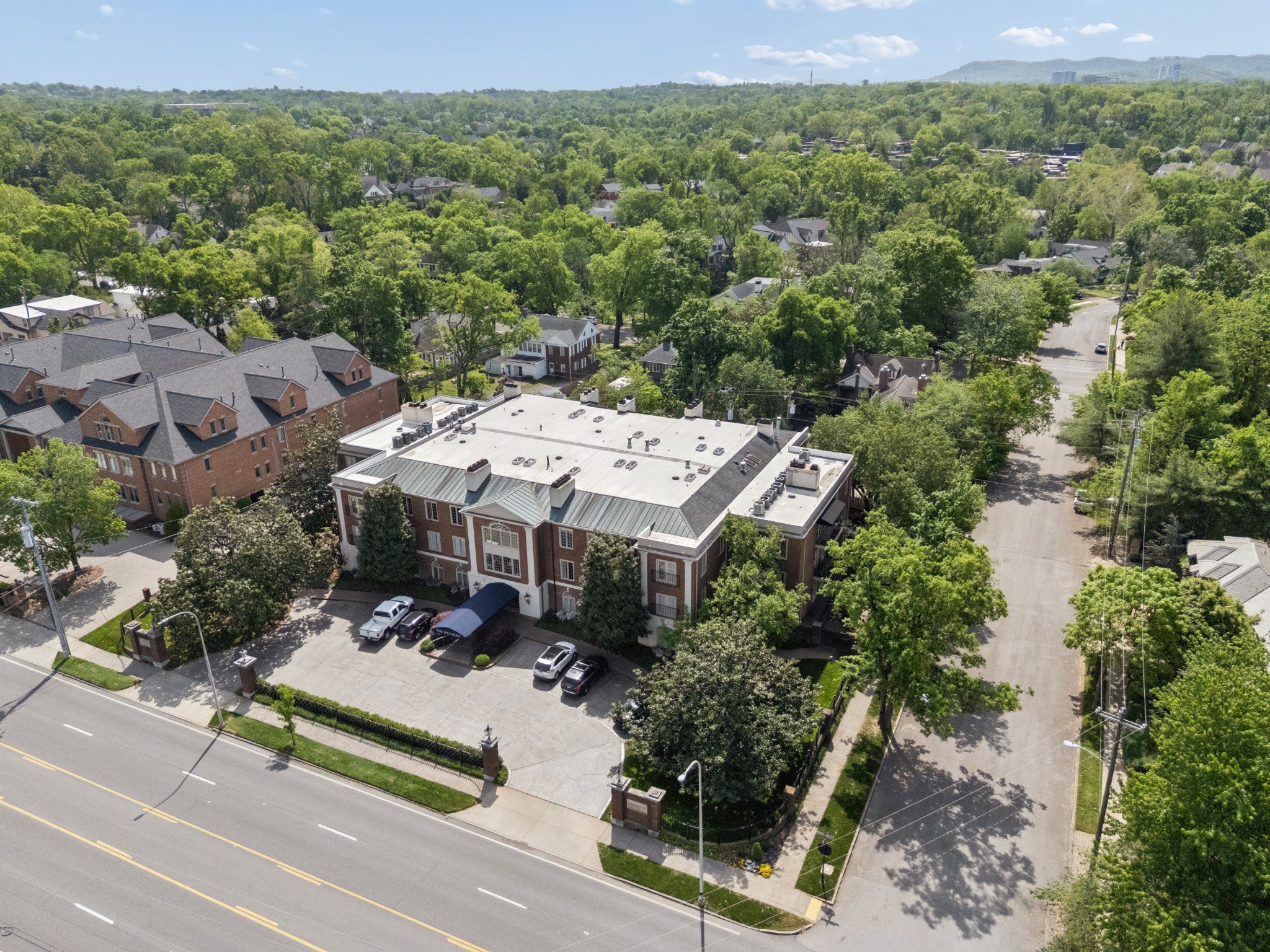 3737 West End Ave Unit: 205