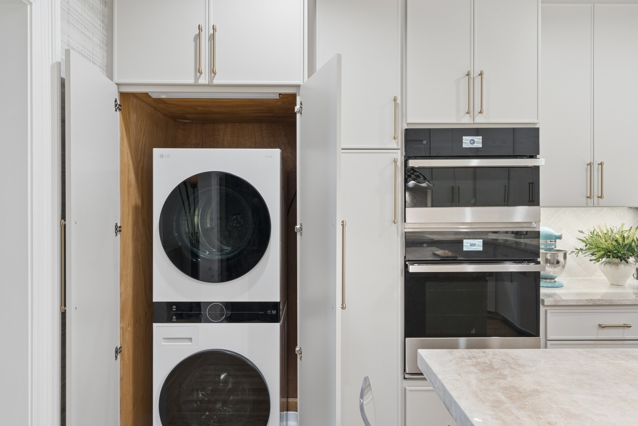 3737 West End Ave Unit: 205