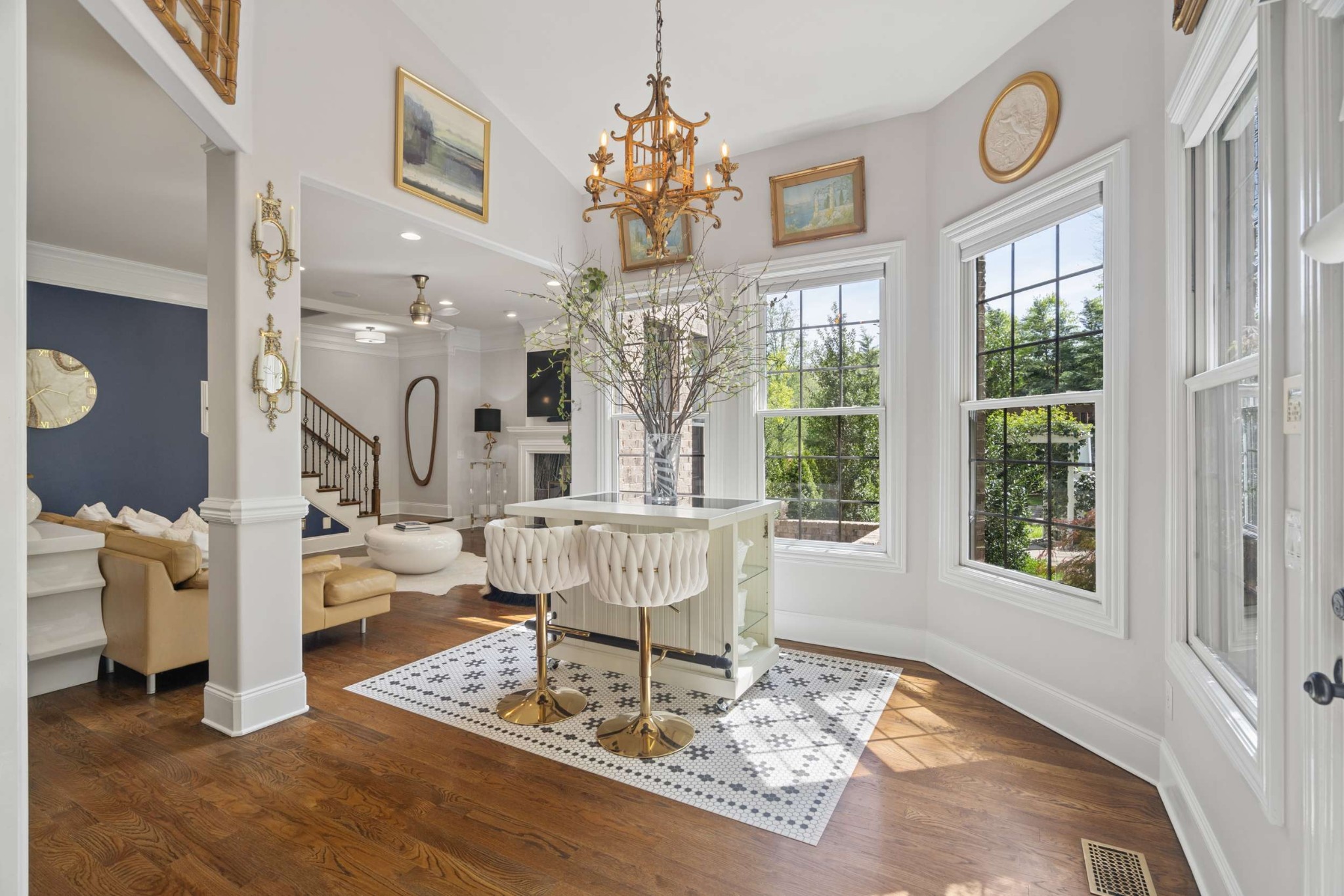 1060 Natchez Valley Ln