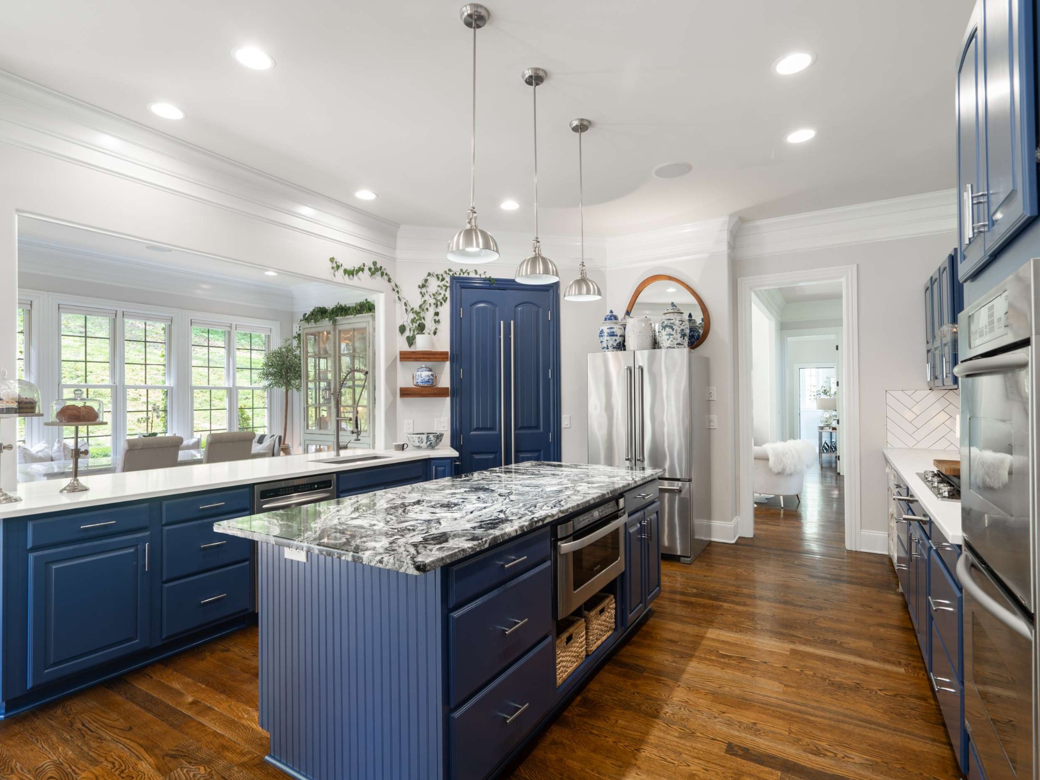 1060 Natchez Valley Ln