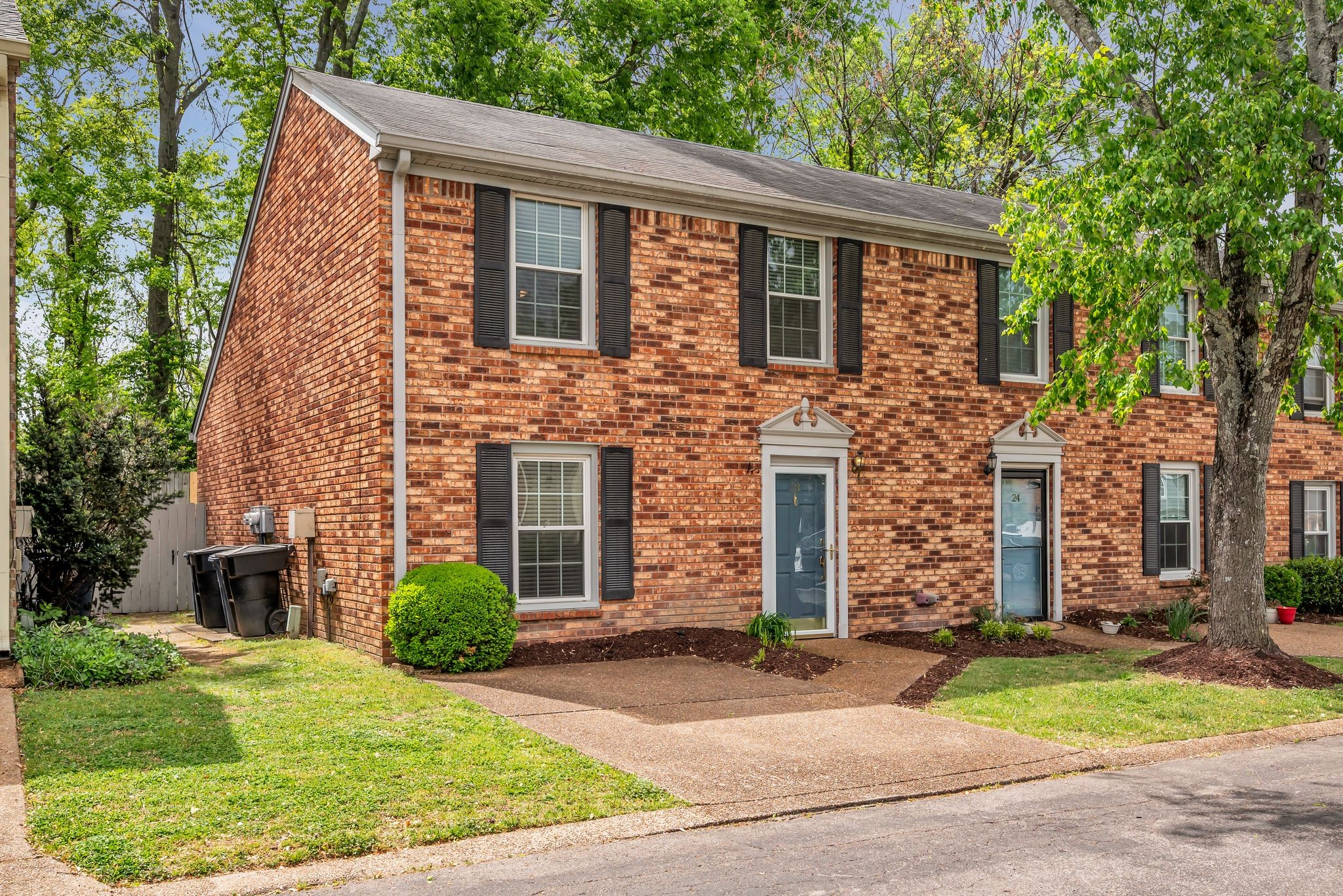 1129 W Main St Unit: 23