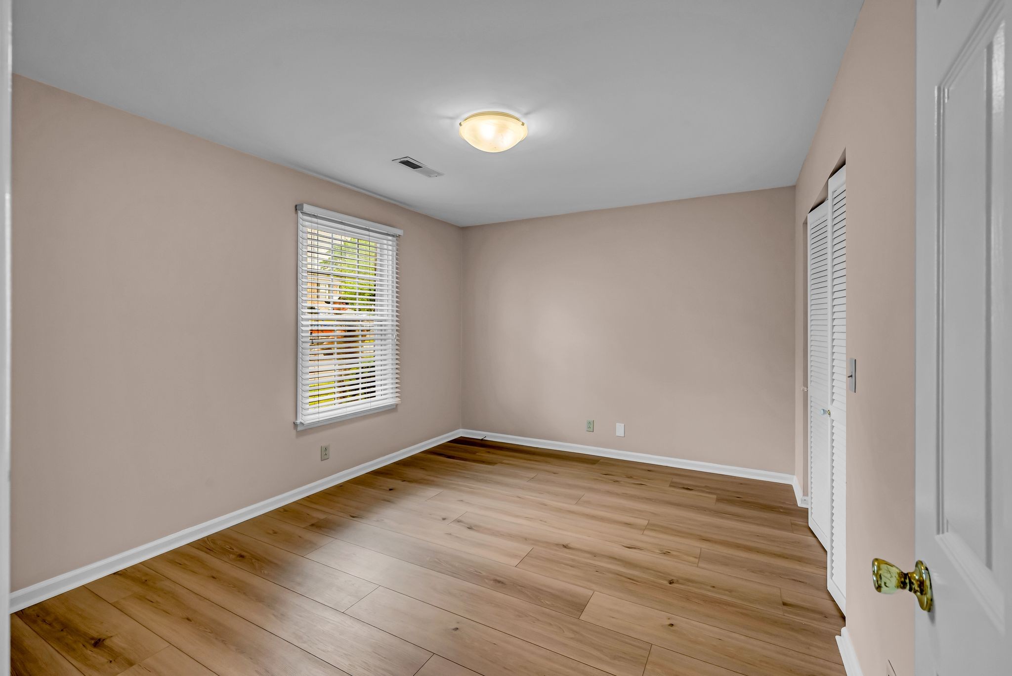 1129 W Main St Unit: 23