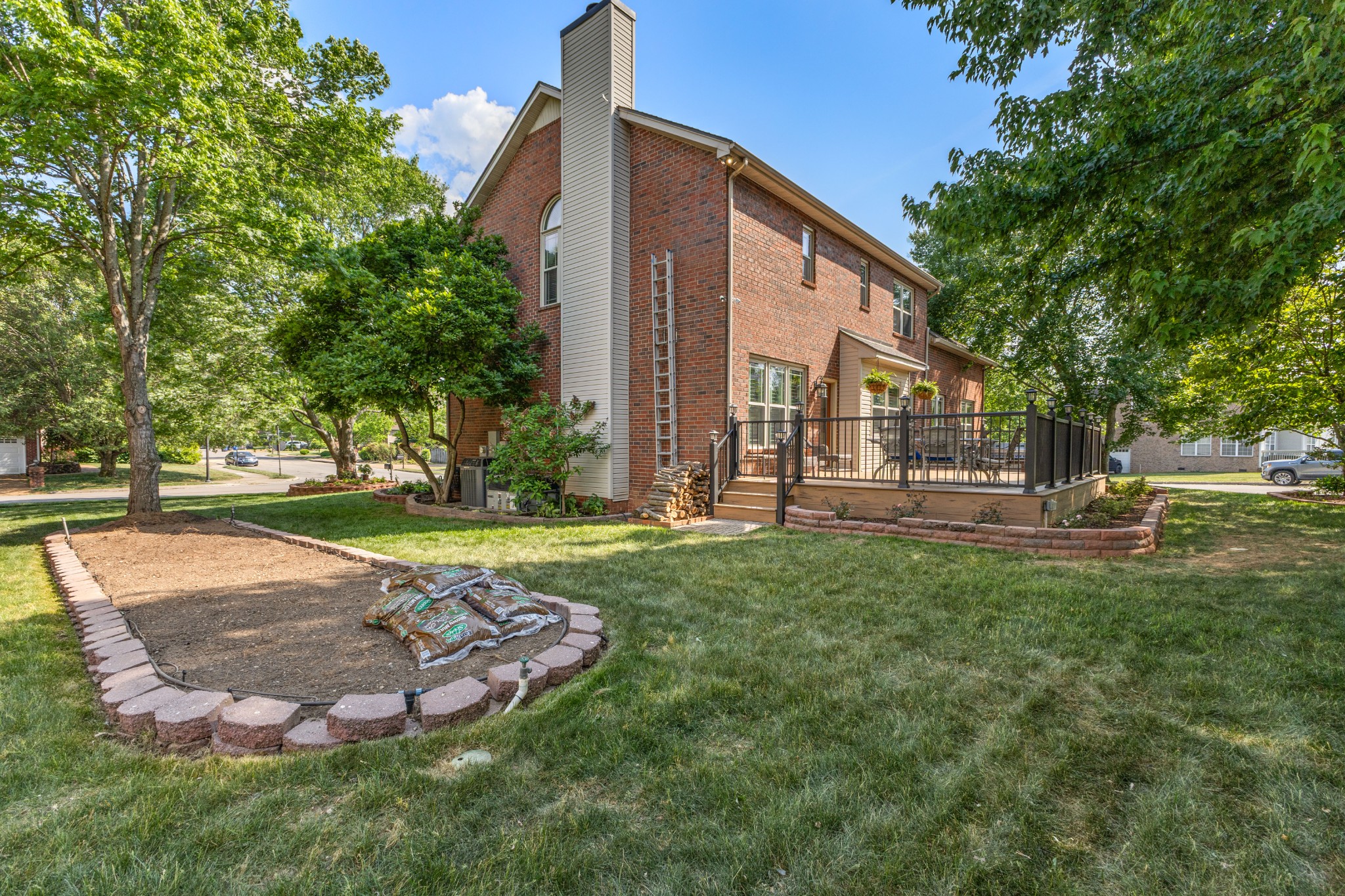 318 Logans Cir