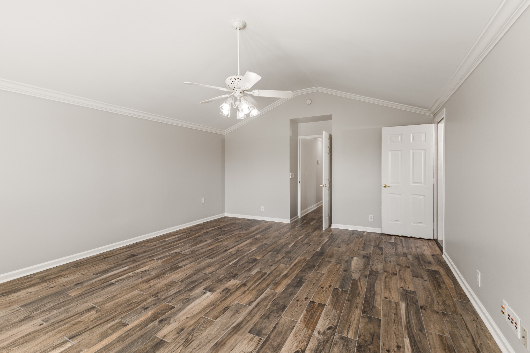 318 Logans Cir
