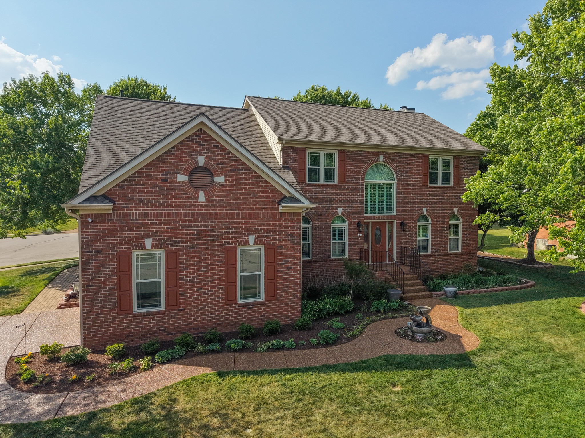 318 Logans Cir