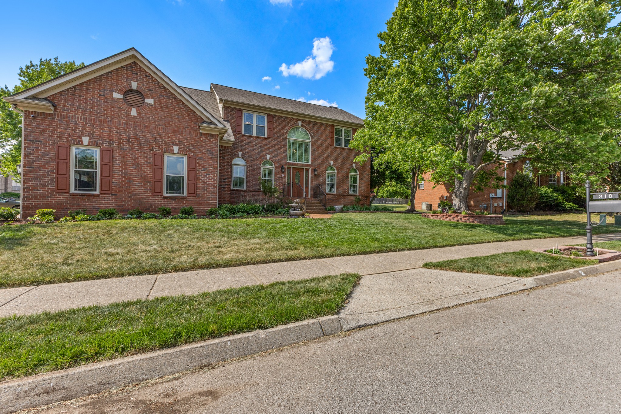 318 Logans Cir