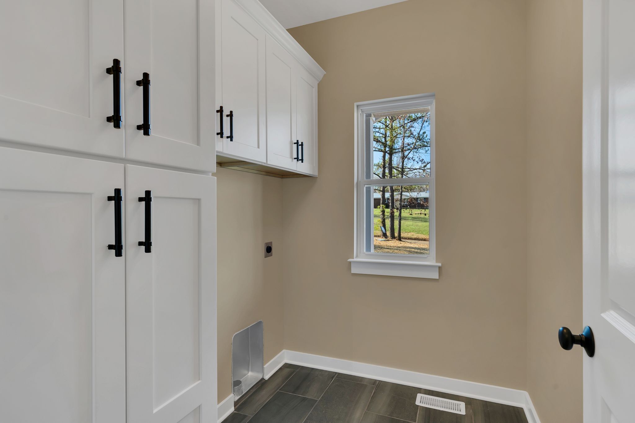 211 Beechwood Court, W