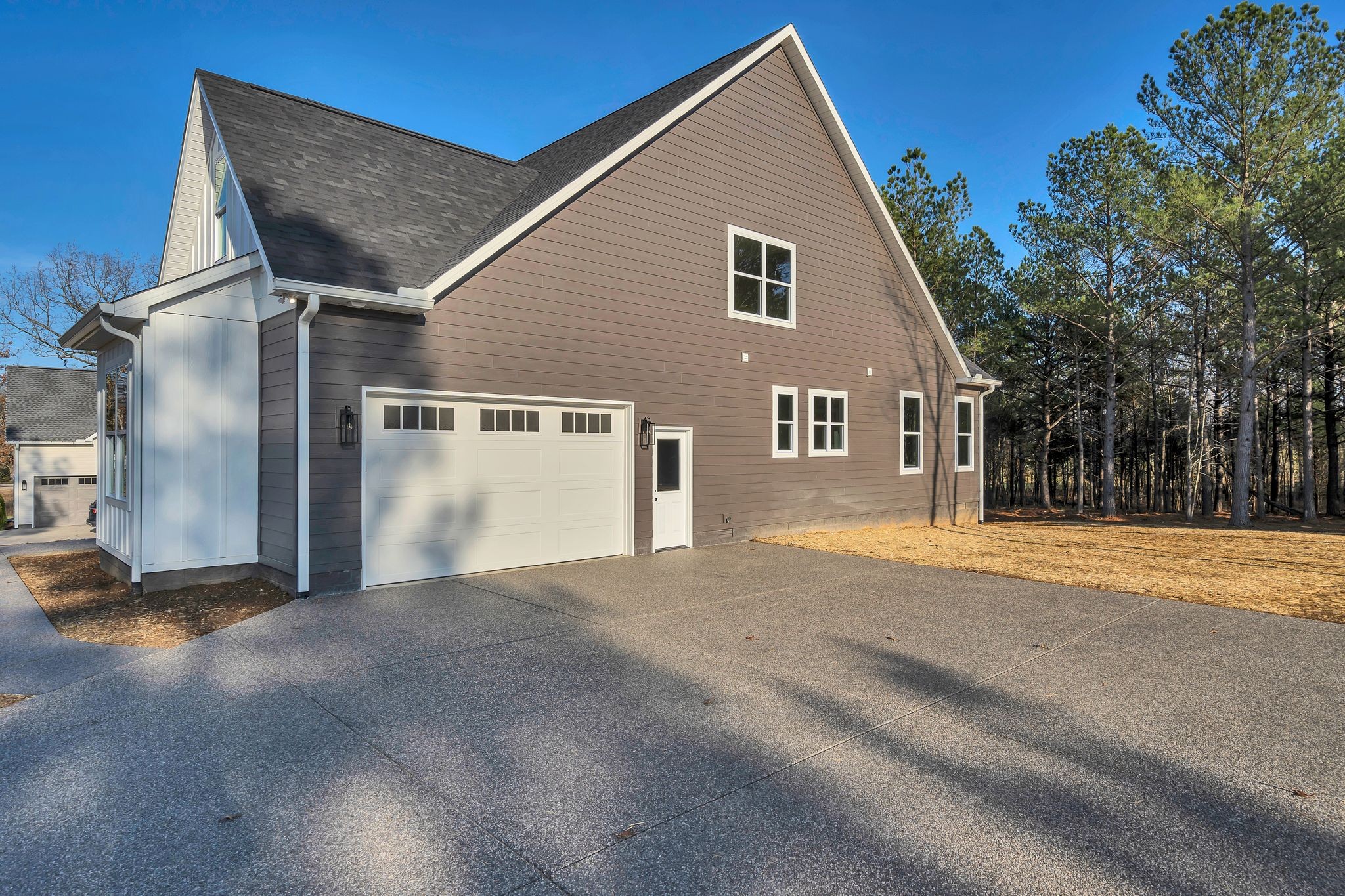 211 Beechwood Court, W