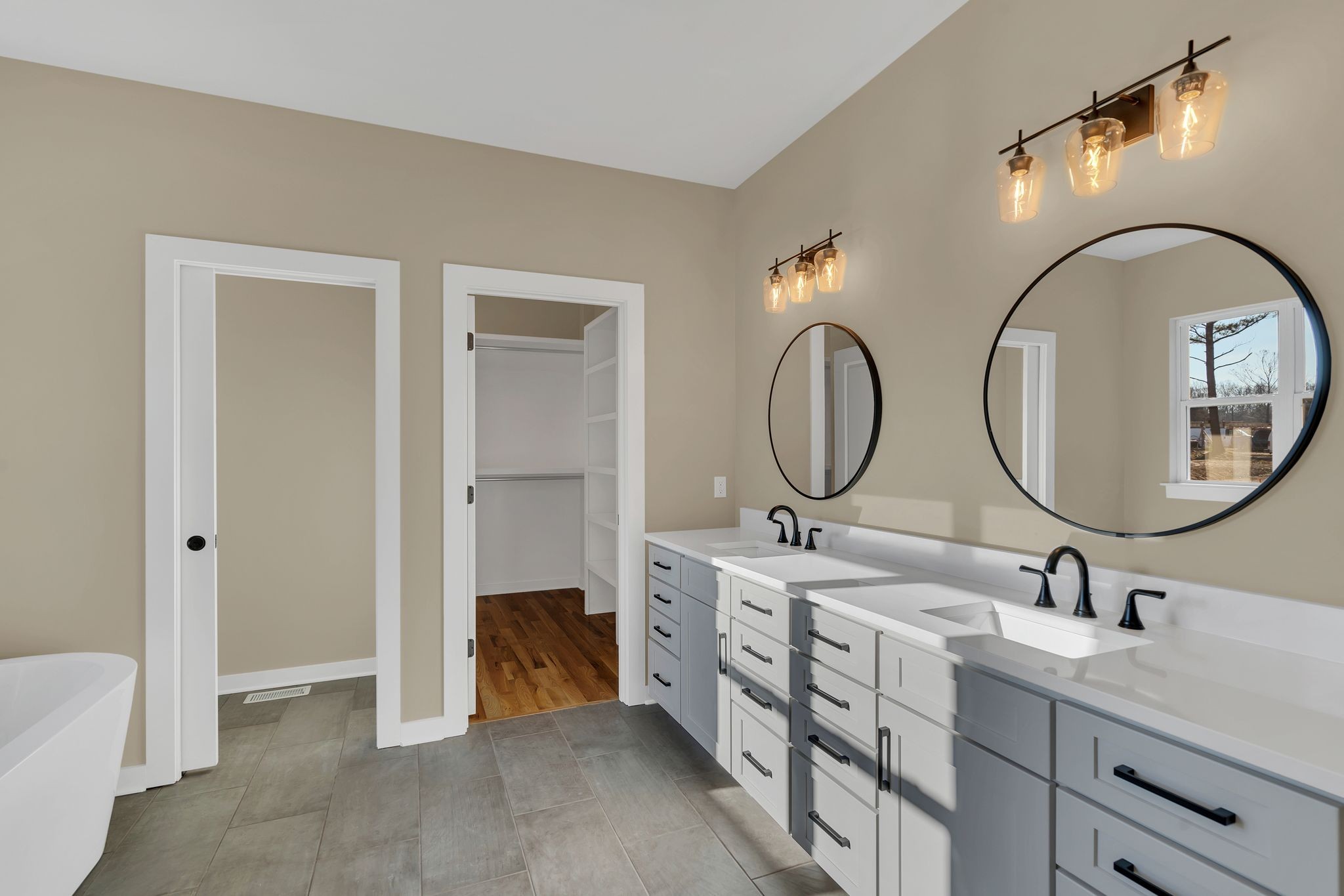 211 Beechwood Court, W