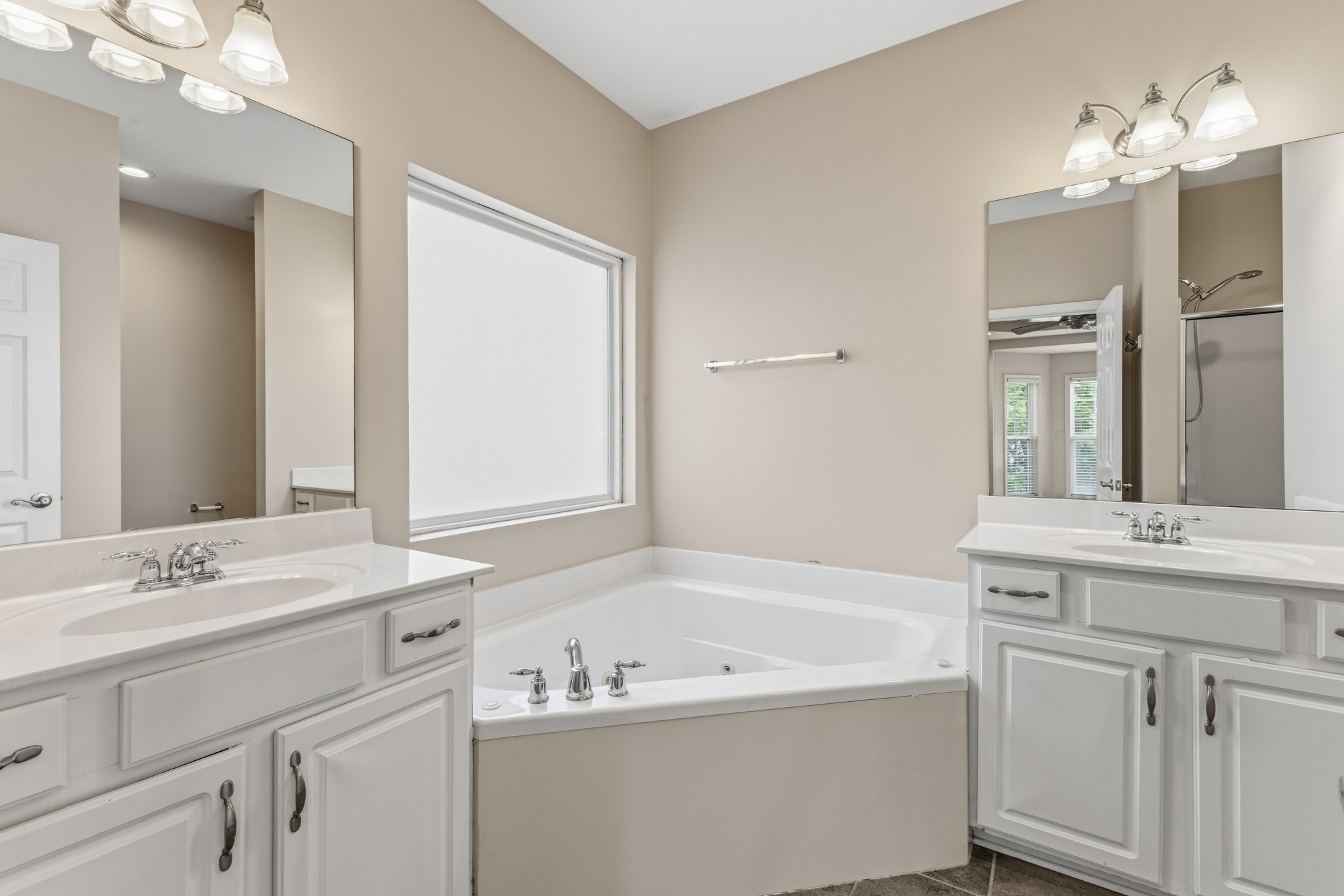 1316 Decatur Cir