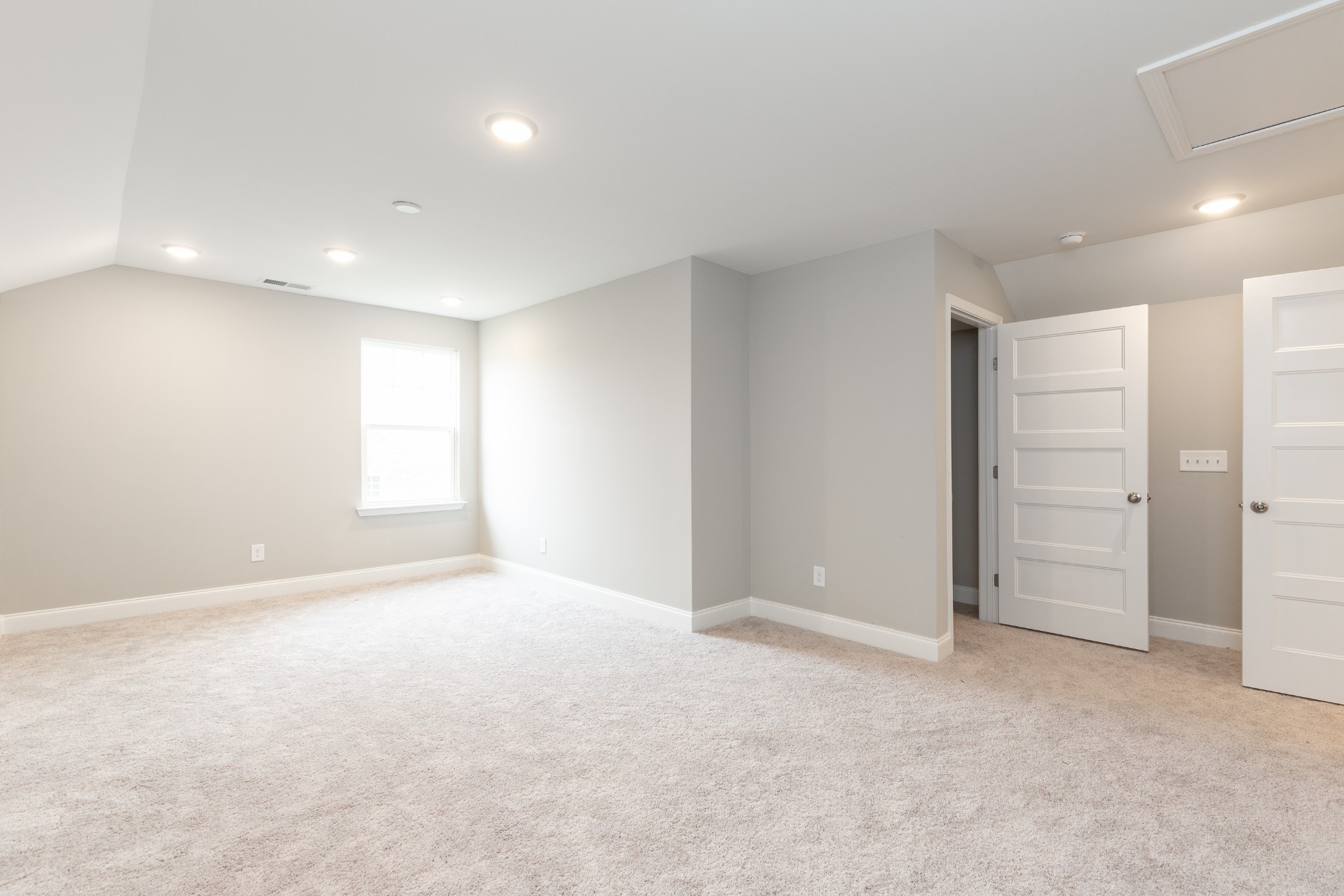 309 Eli Crossing