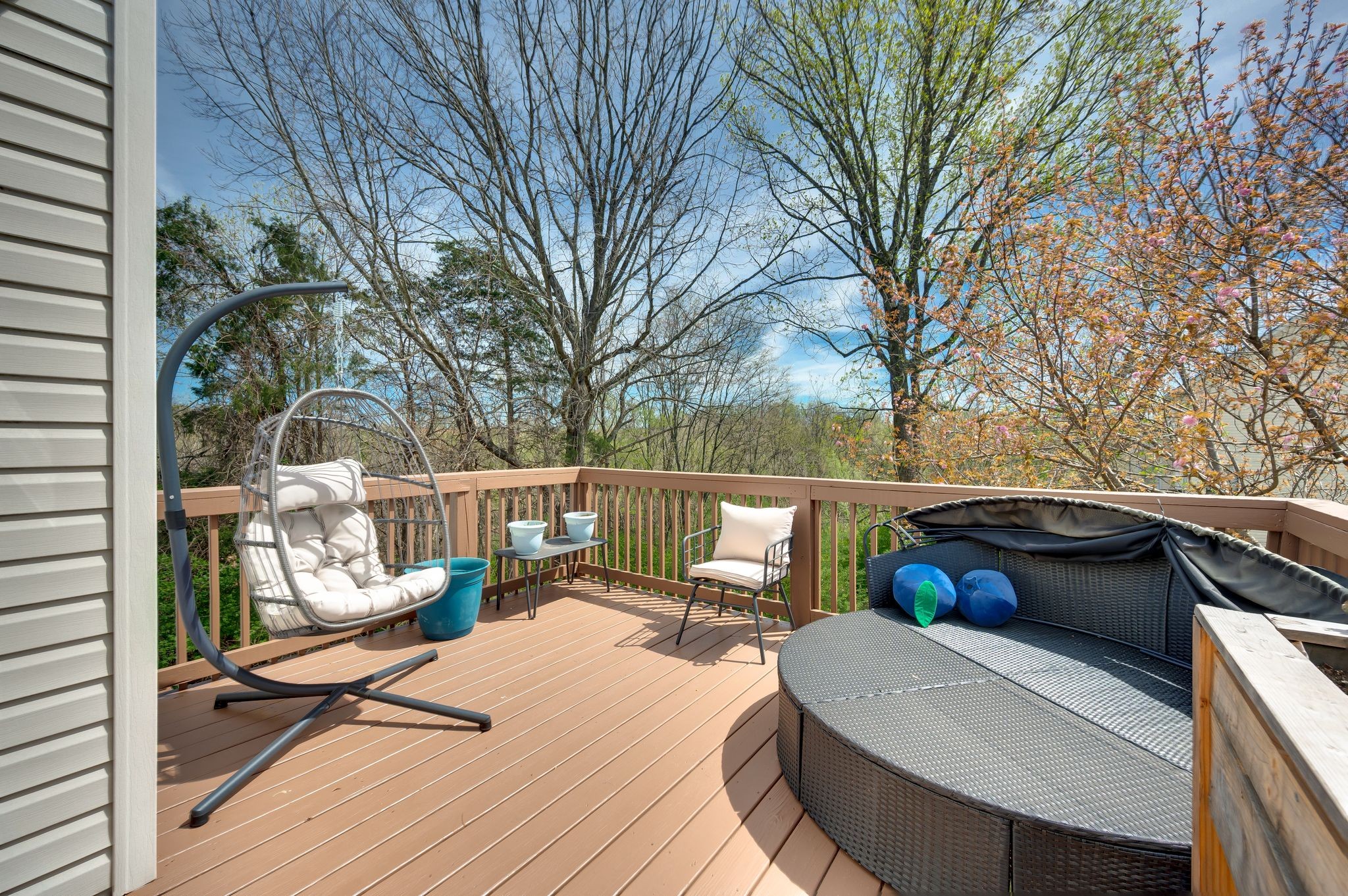 104 Woodfield Ct