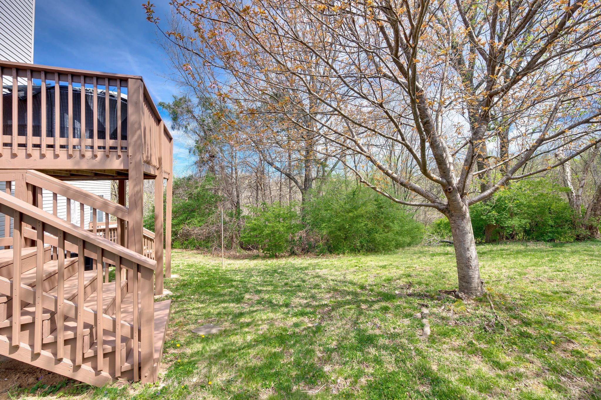 104 Woodfield Ct