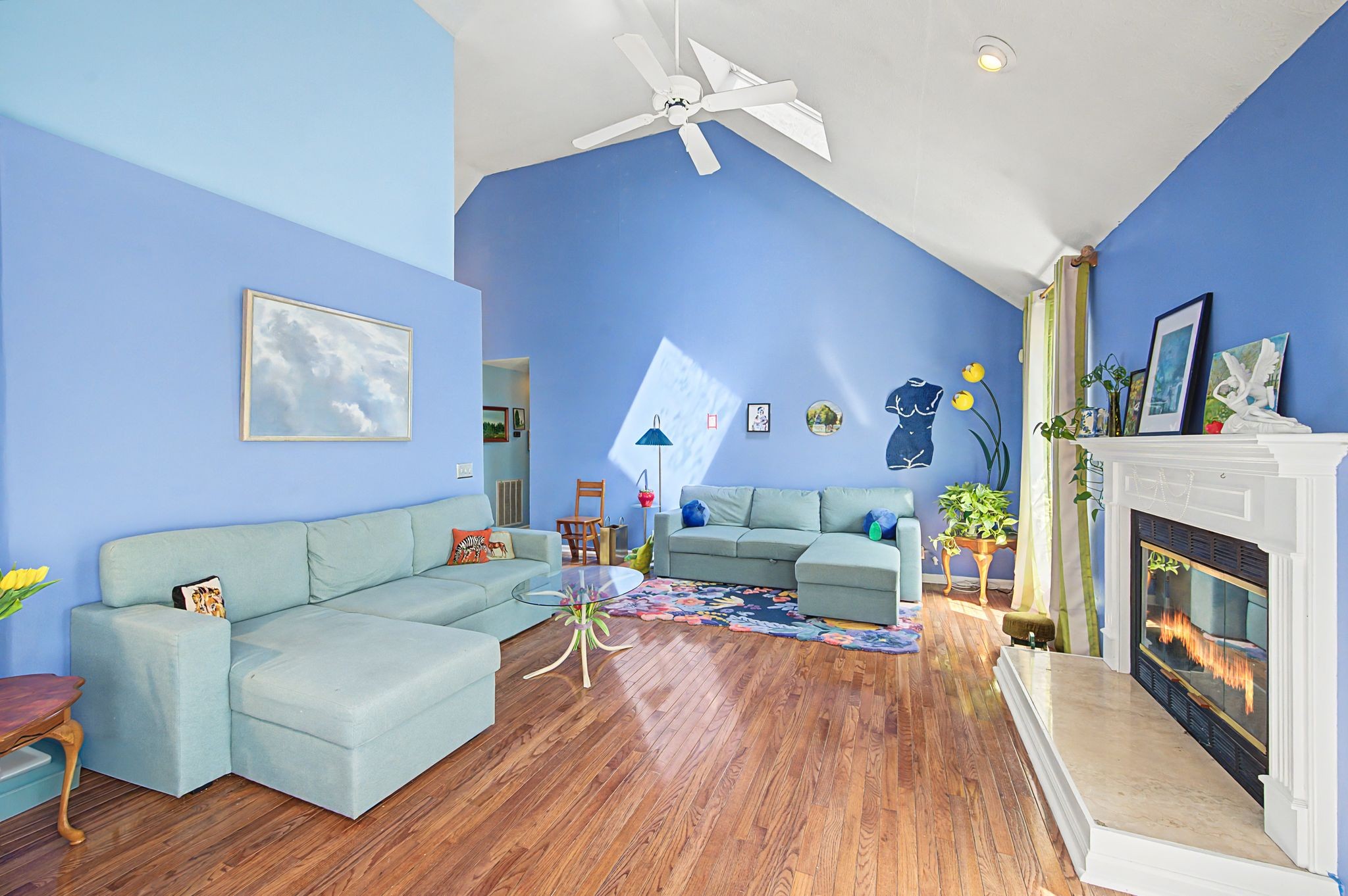 104 Woodfield Ct