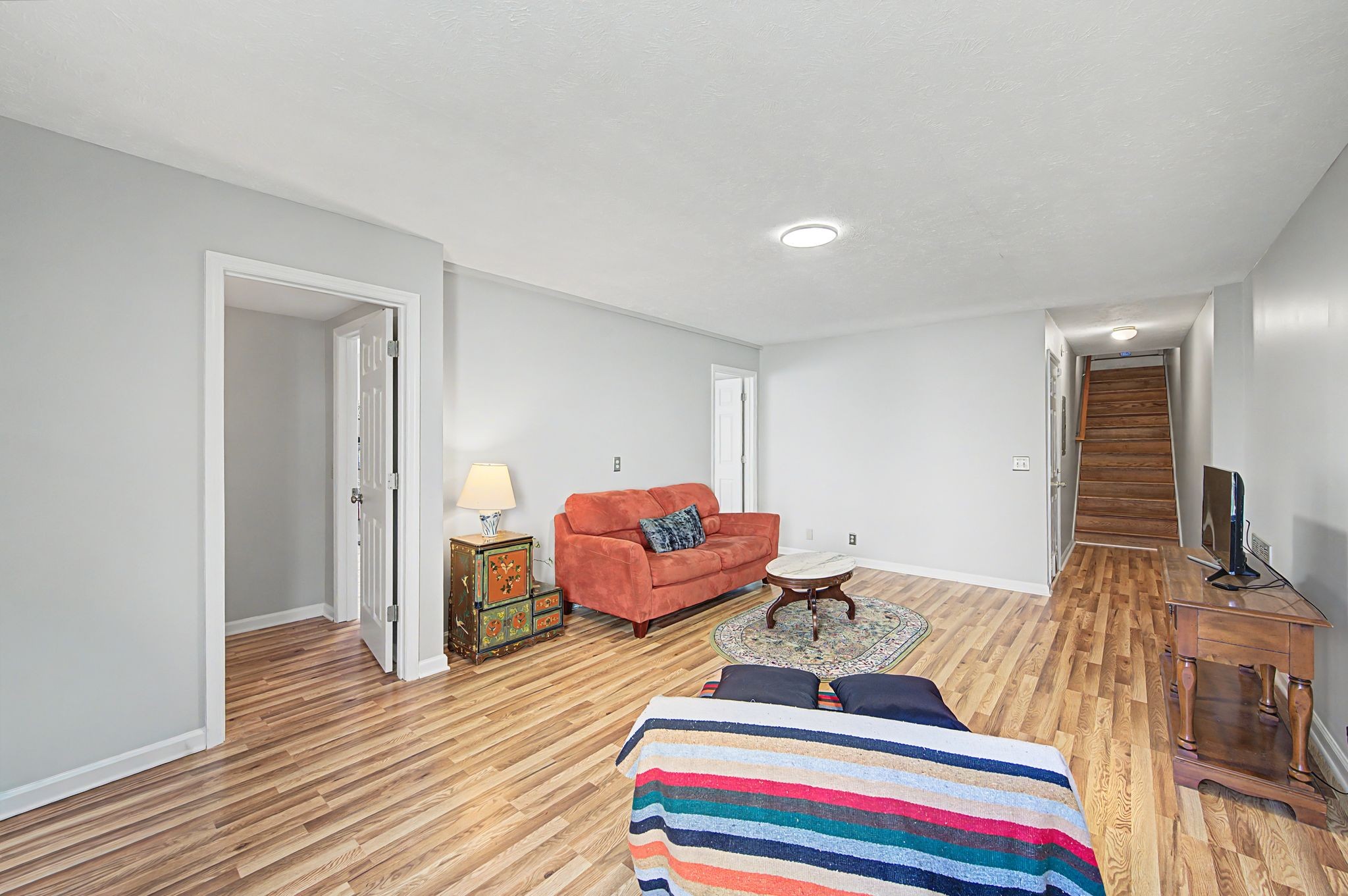 104 Woodfield Ct