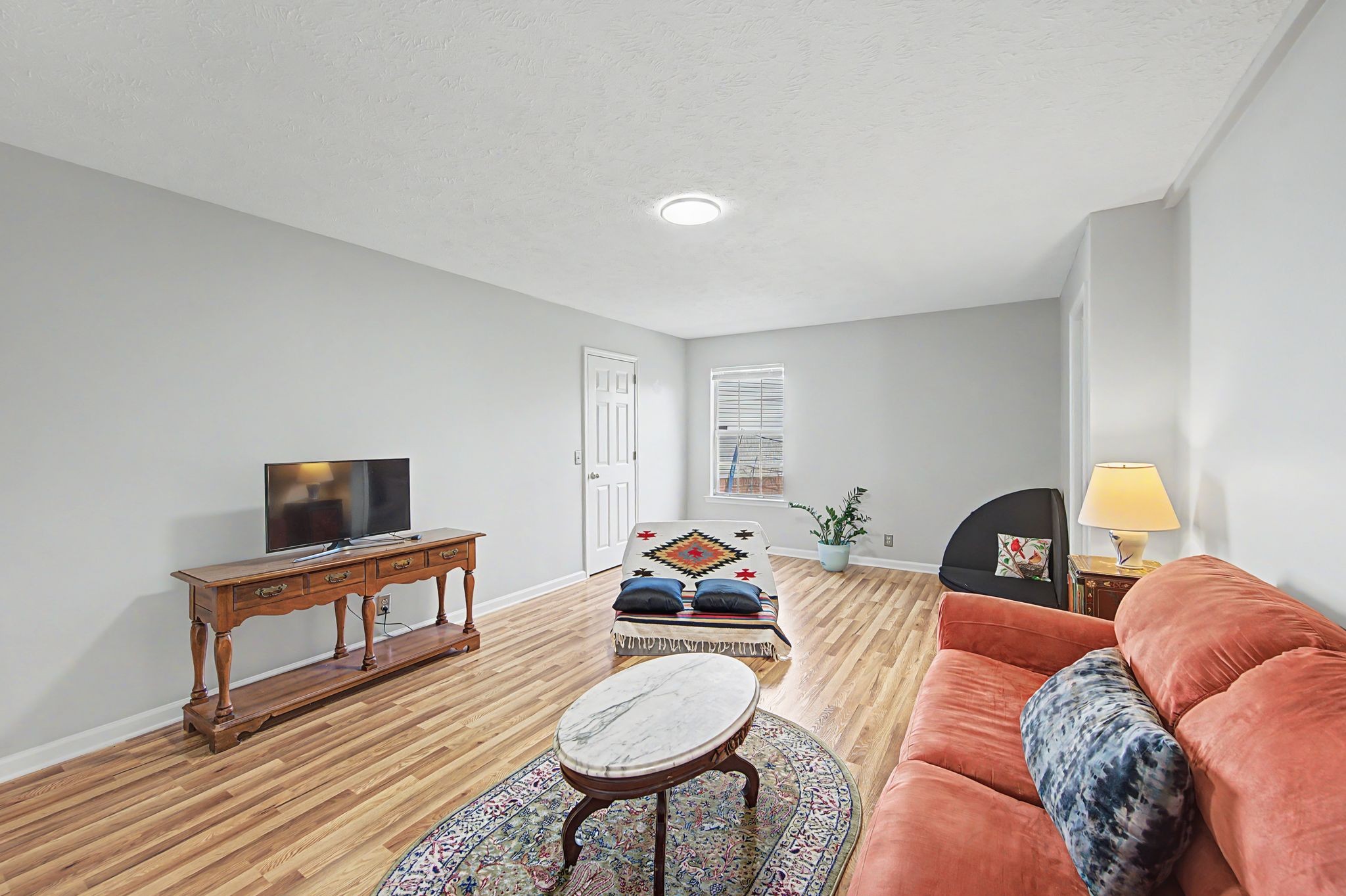 104 Woodfield Ct