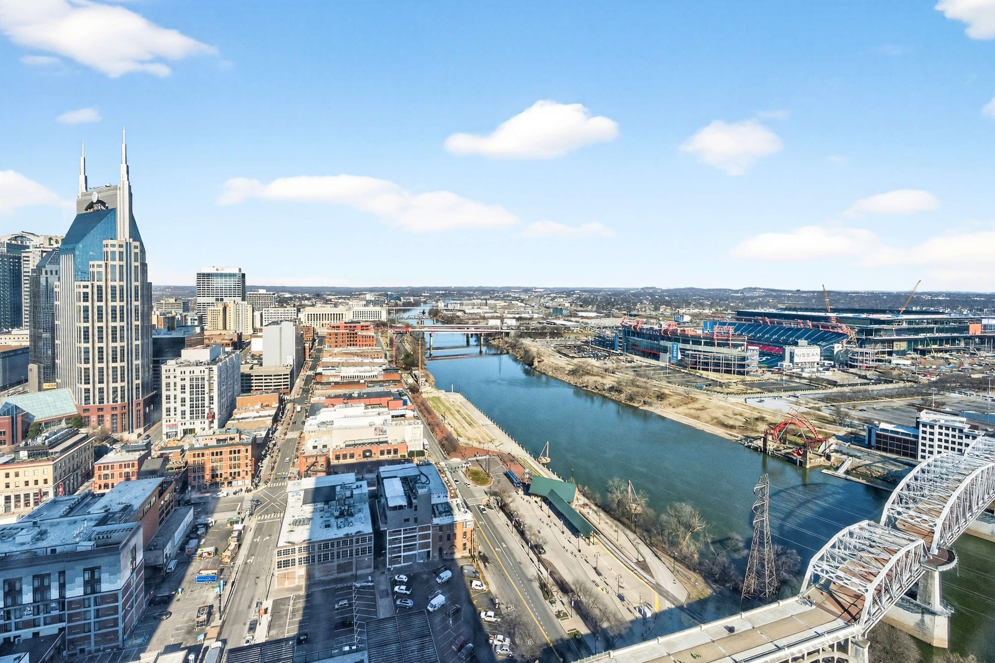 160 2nd Ave, S Unit: 2501