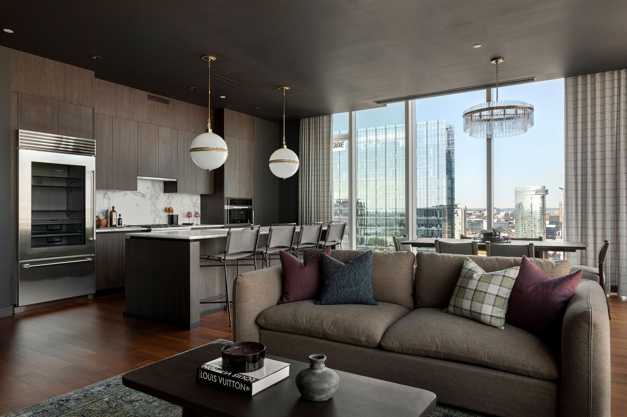 160 2nd Ave, S Unit: 2501