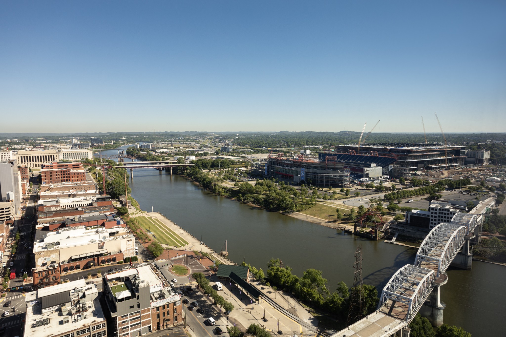 160 2nd Ave, S Unit: 2501