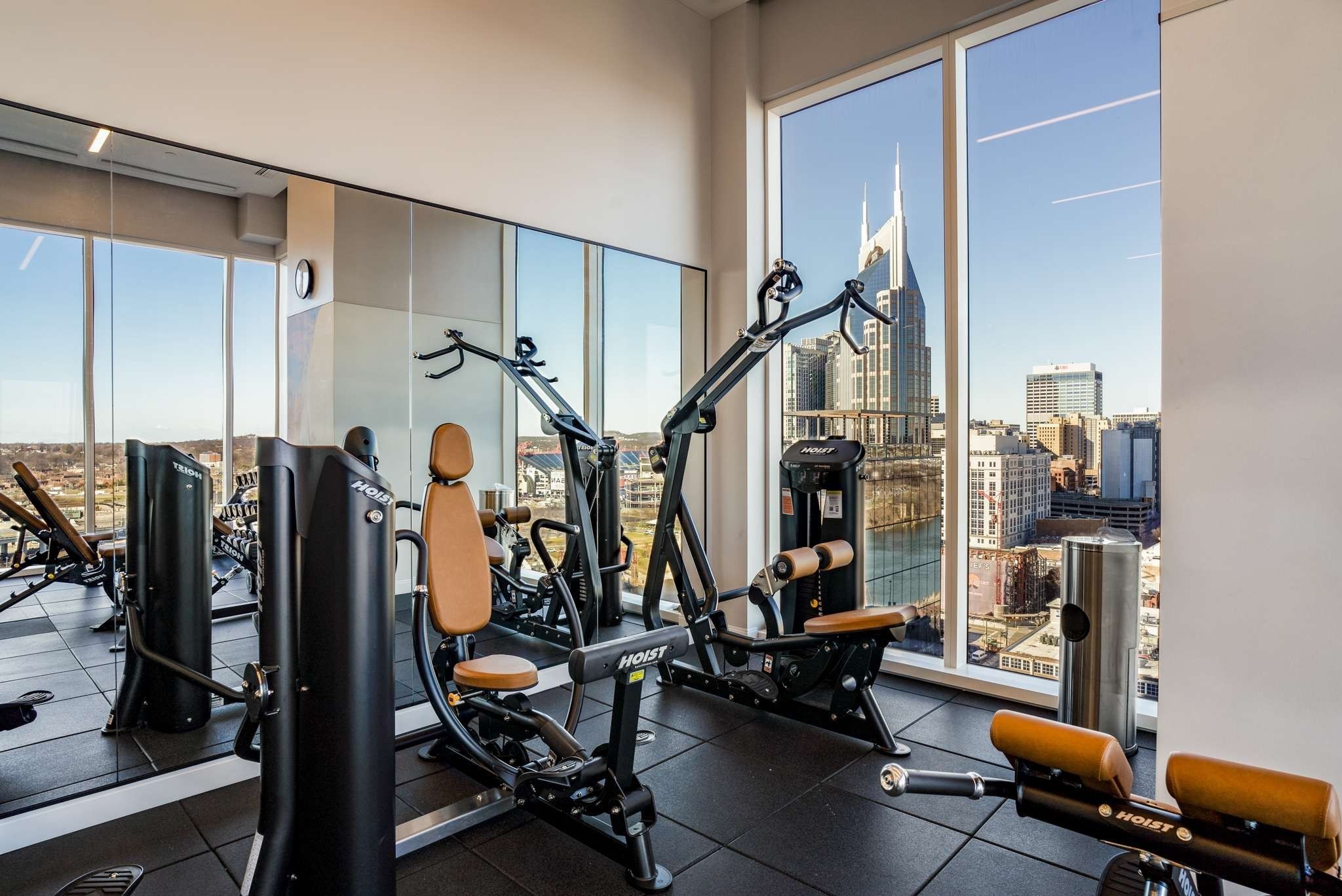 160 2nd Ave, S Unit: 2501