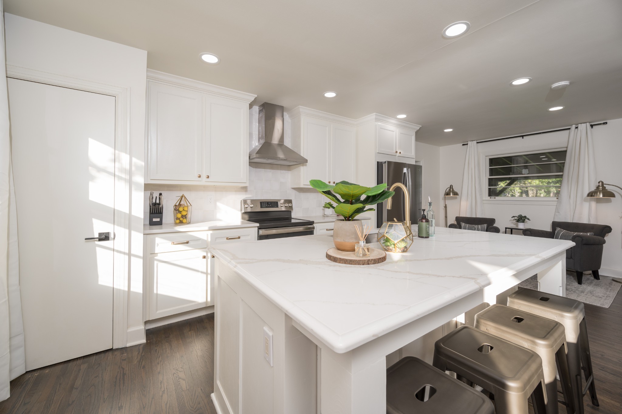 504 Bismark Dr