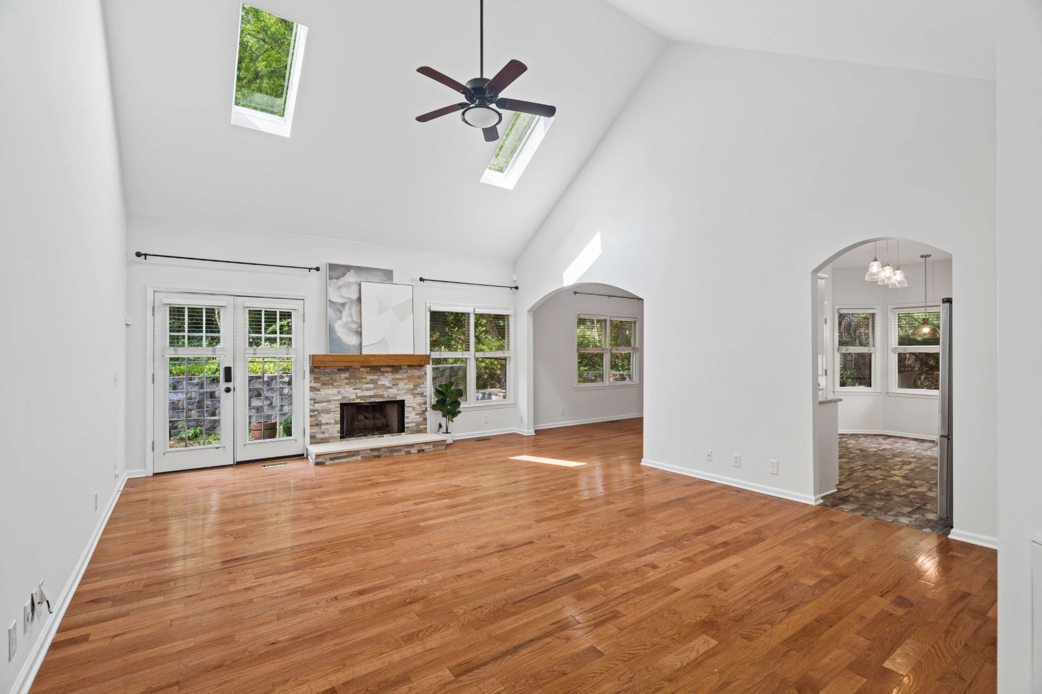 1400 Calloway Ct