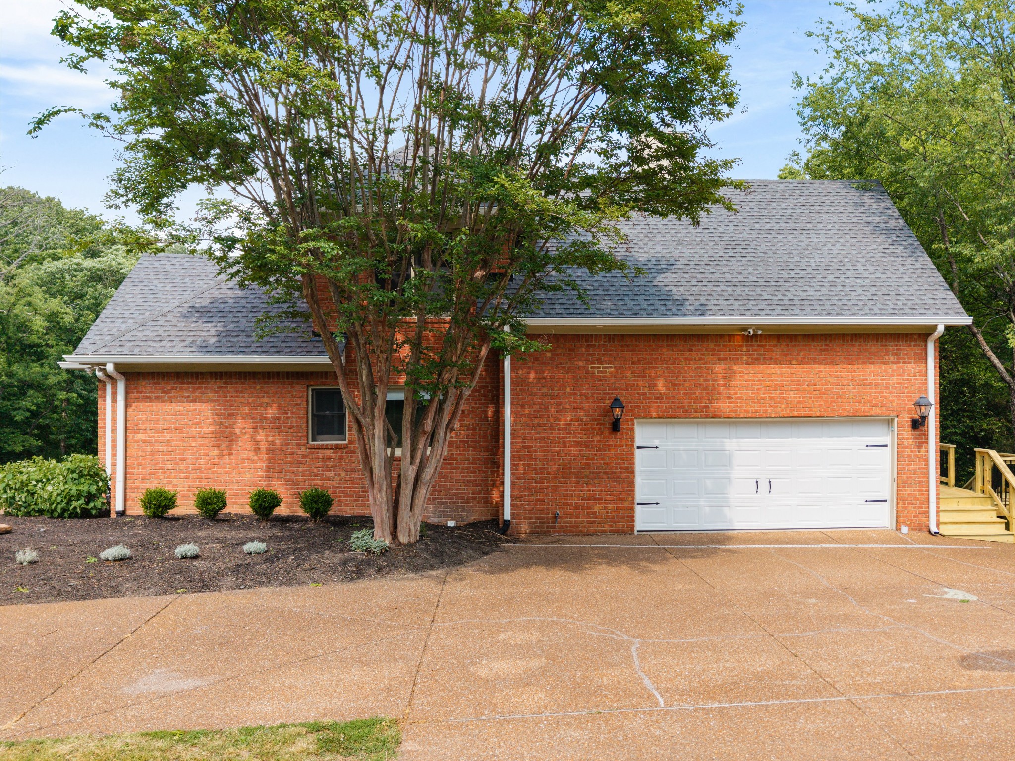 7061 Willowick Dr