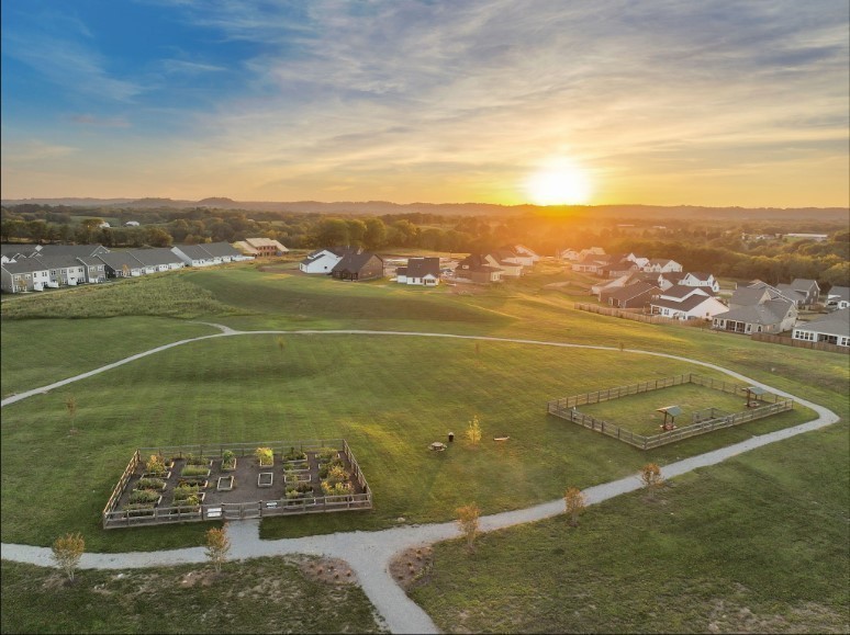 204 Phillips Bend