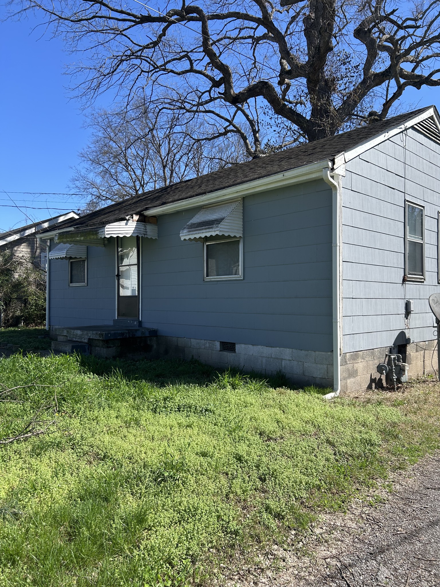 923 Marilyn Rd