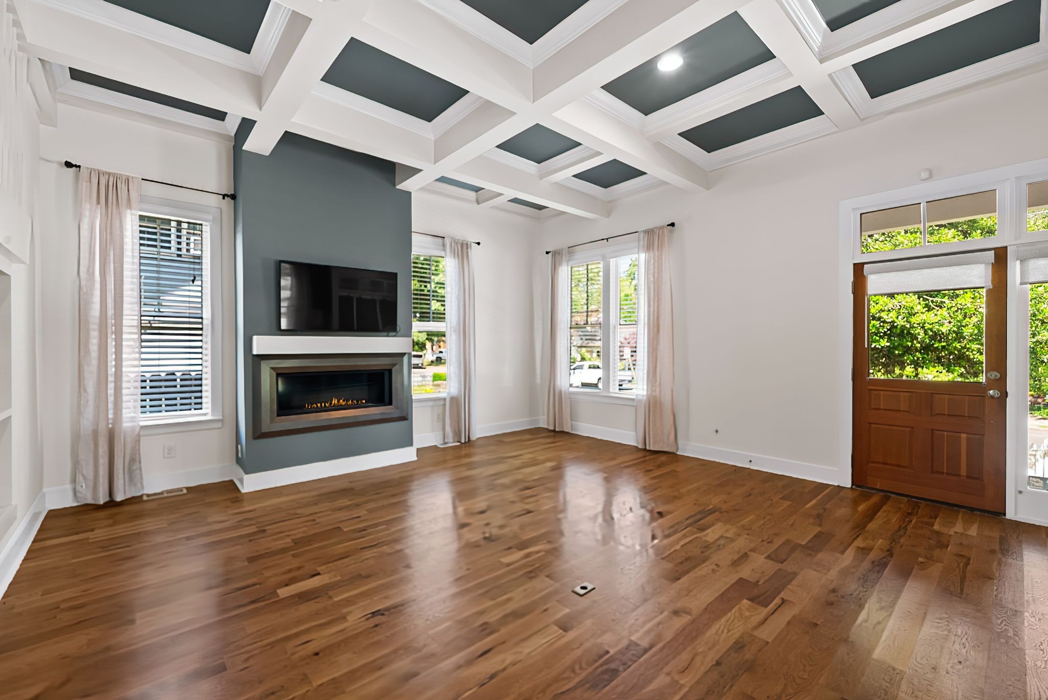 2115 Grantland Ave