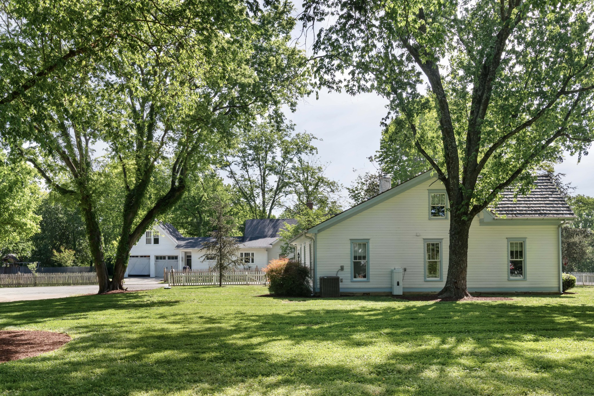 4224 Old Hillsboro Rd