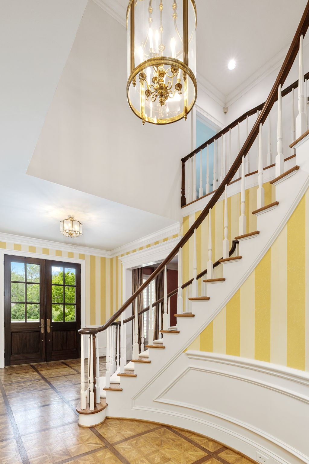 5 Castlewood Court