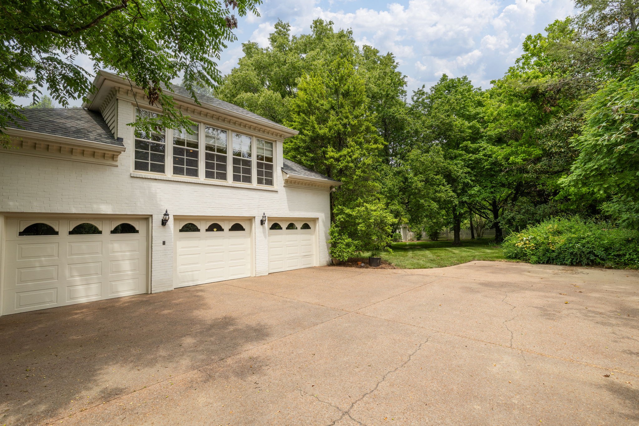 5 Castlewood Court