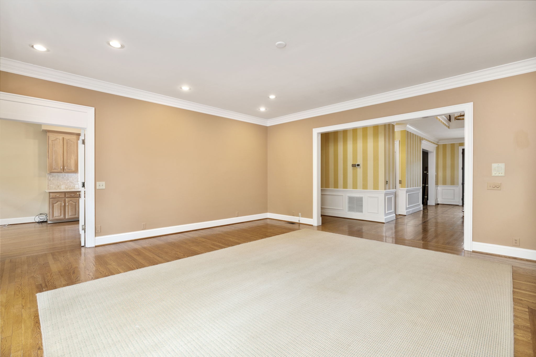 5 Castlewood Court