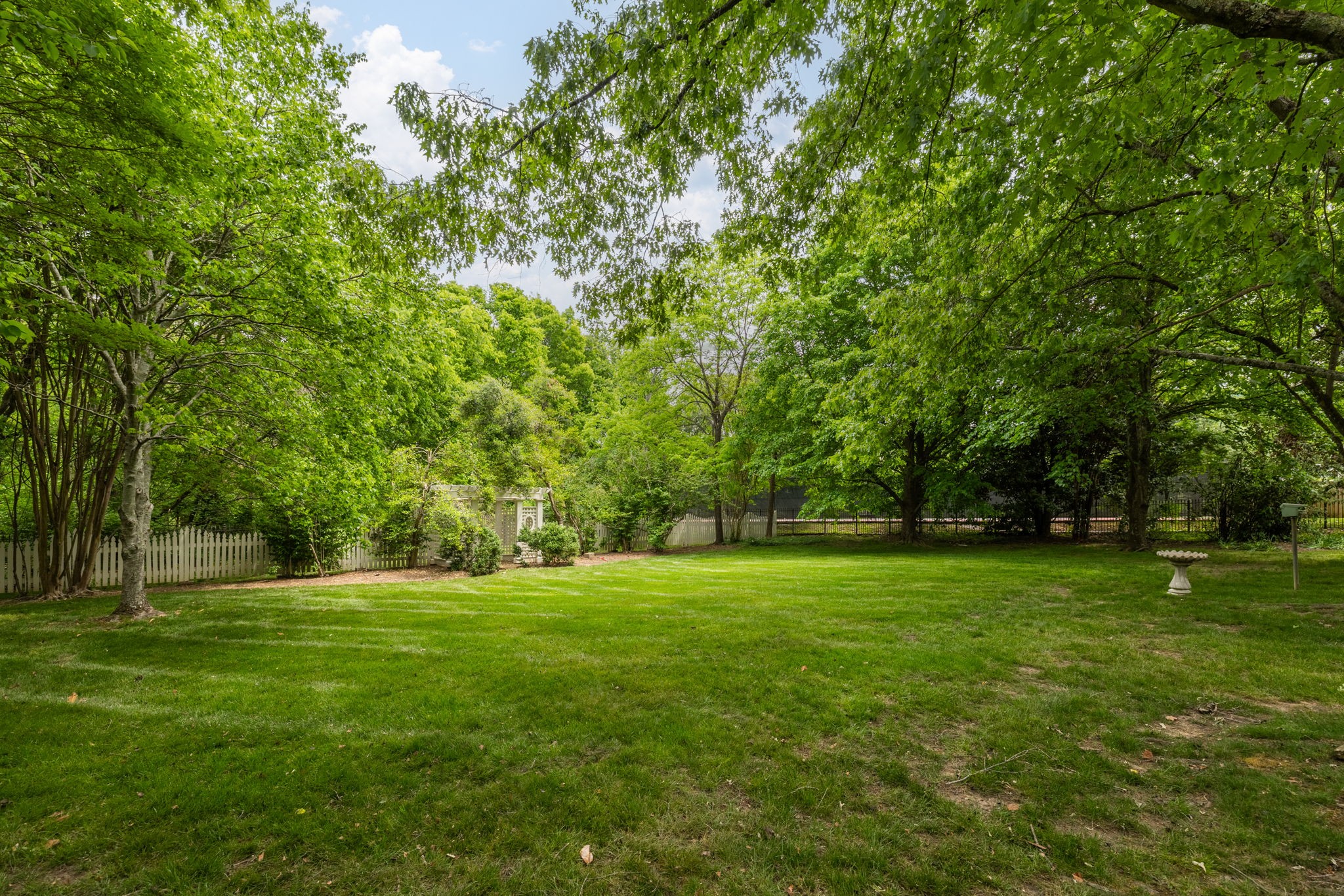 5 Castlewood Court