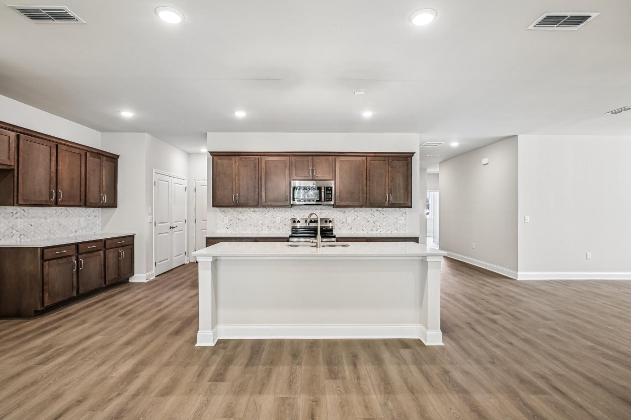 2812 Bison Ct