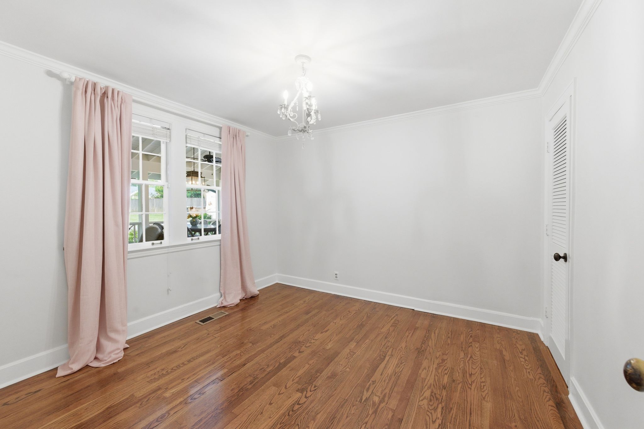104 Brookfield Ave