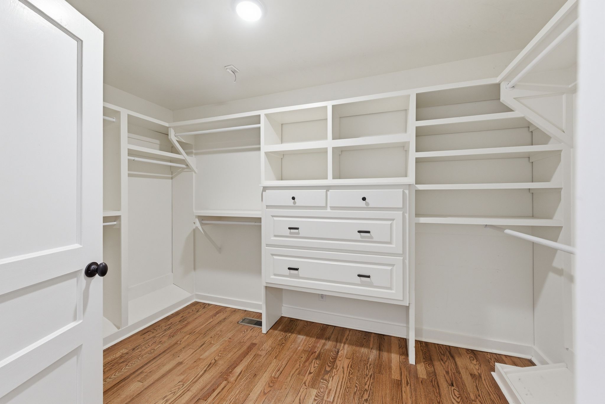 104 Brookfield Ave