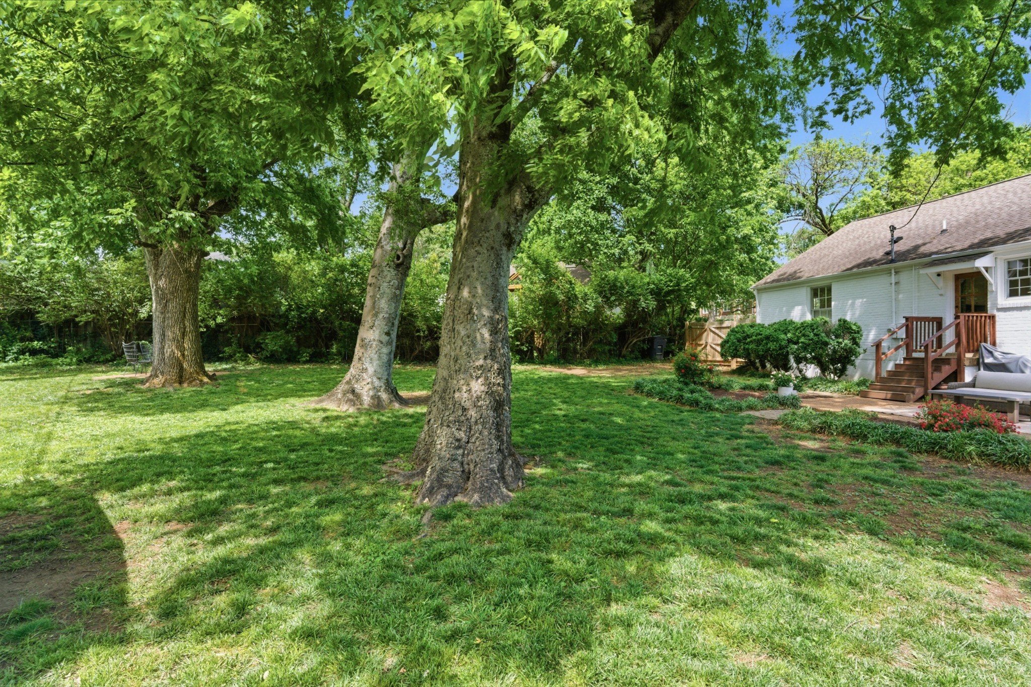 5607 Kendall Dr